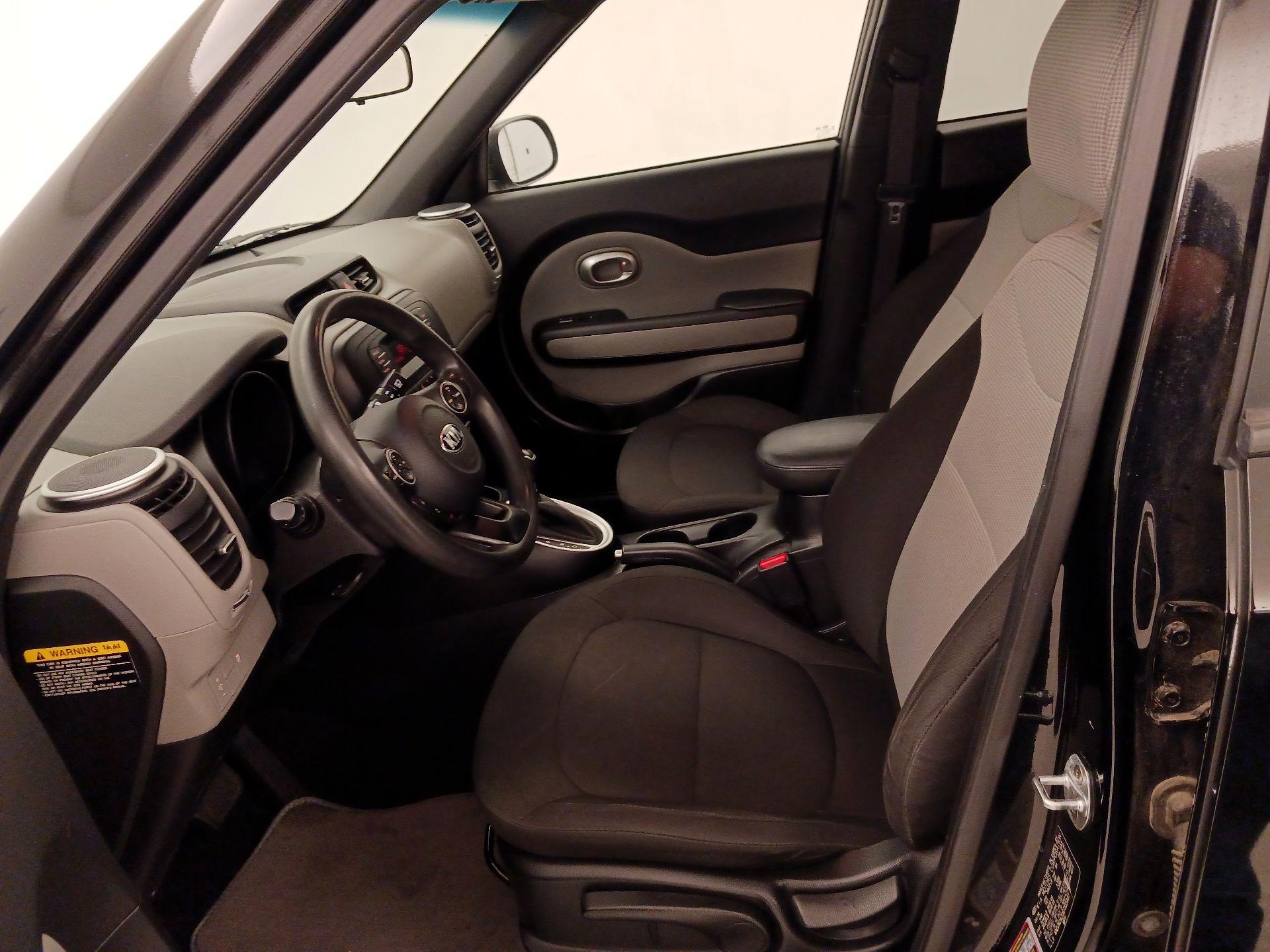 Thumbnail: 2016 Kia Soul - 11