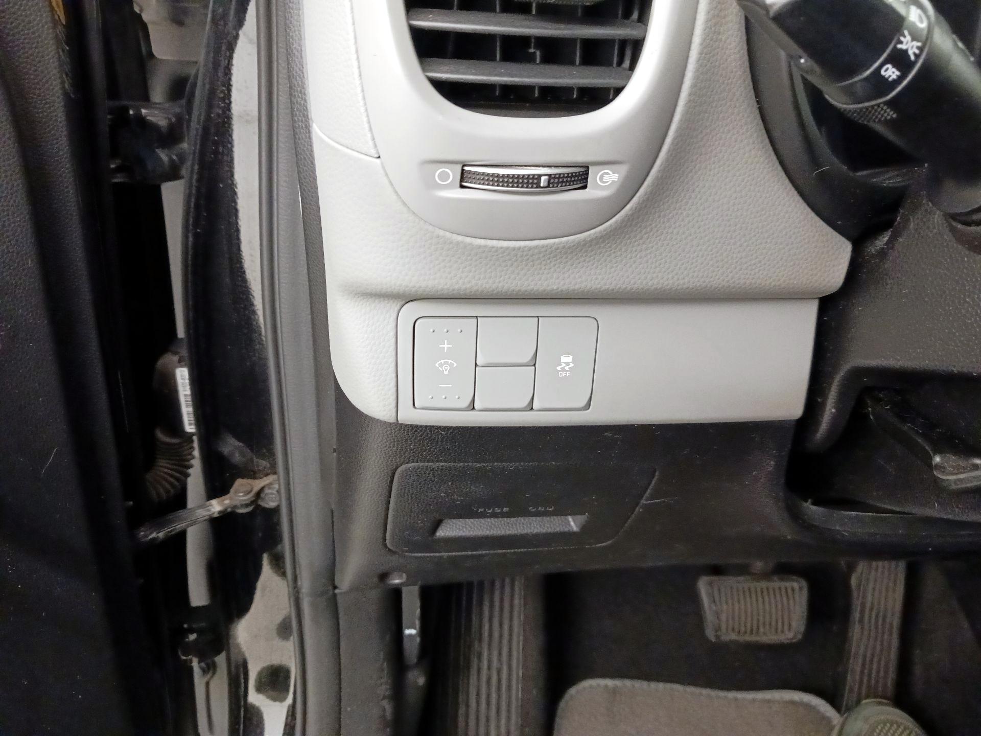 Thumbnail: 2016 Kia Soul - 13