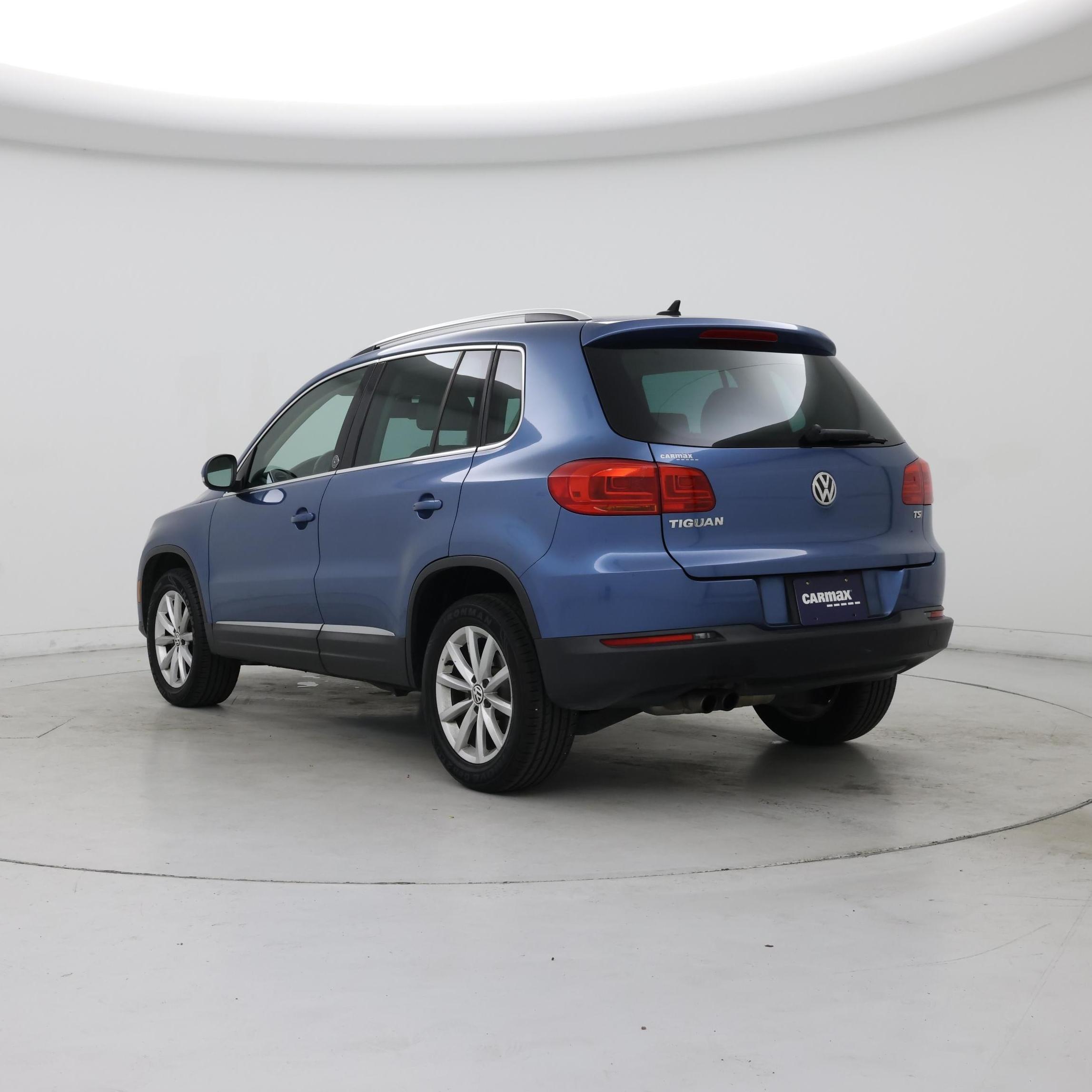 Thumbnail: 2017 Volkswagen Tiguan - 2