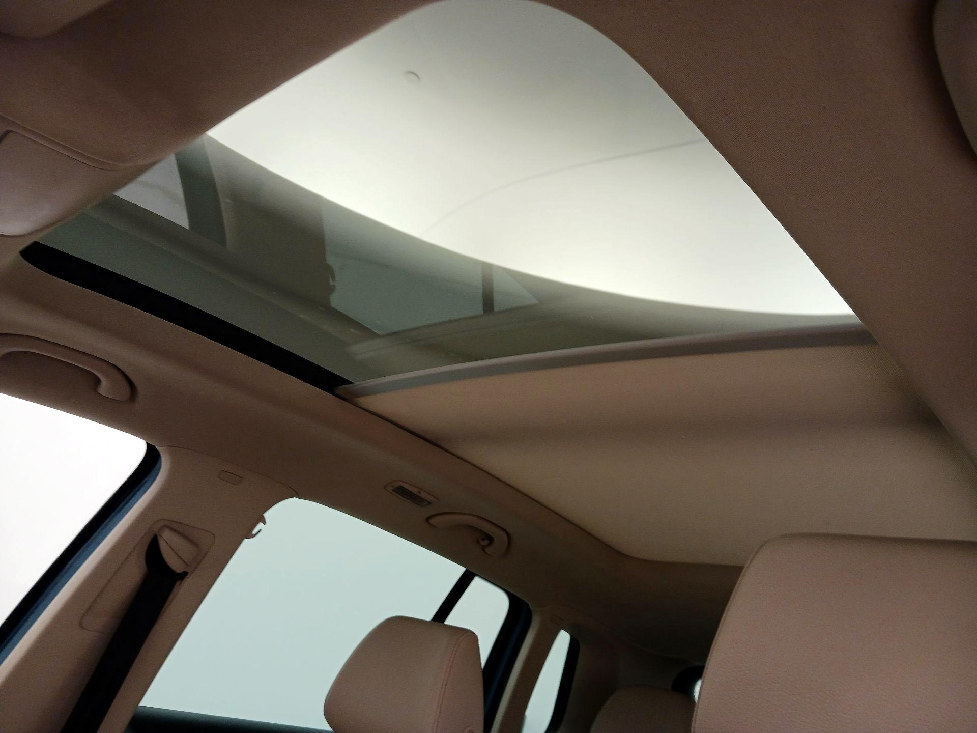 Thumbnail: 2017 Volkswagen Tiguan - 19