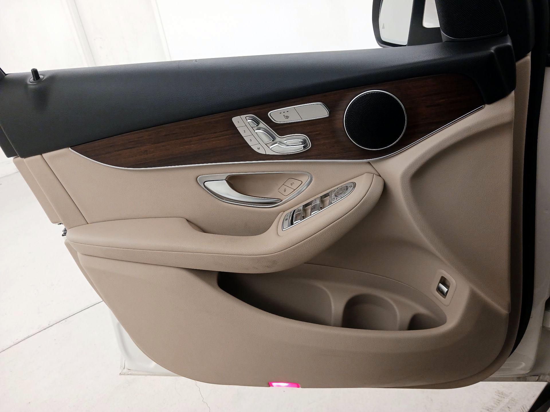 Thumbnail: 2021 Mercedes-Benz GLC - 12