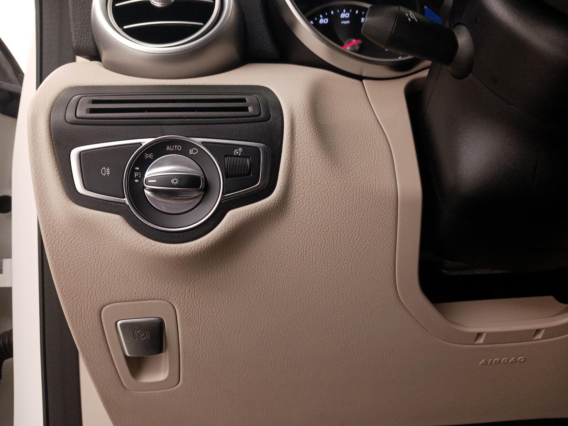 Thumbnail: 2021 Mercedes-Benz GLC - 13