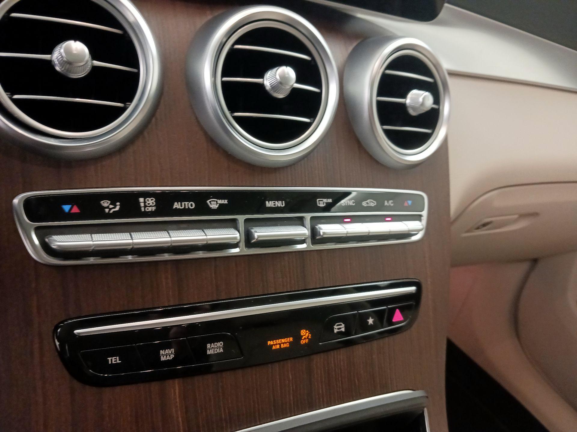 Thumbnail: 2021 Mercedes-Benz GLC - 16