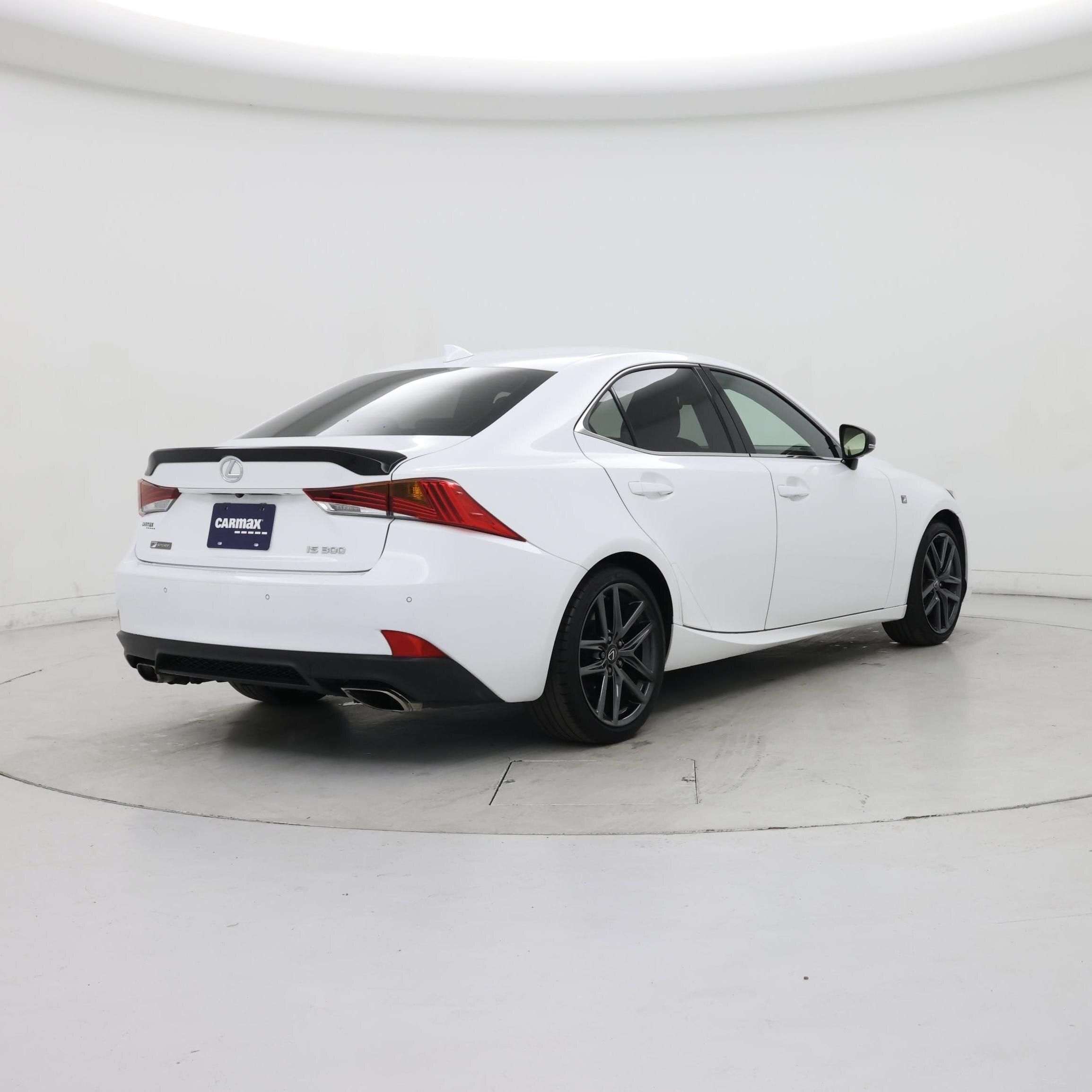 Thumbnail: 2019 Lexus IS - 8