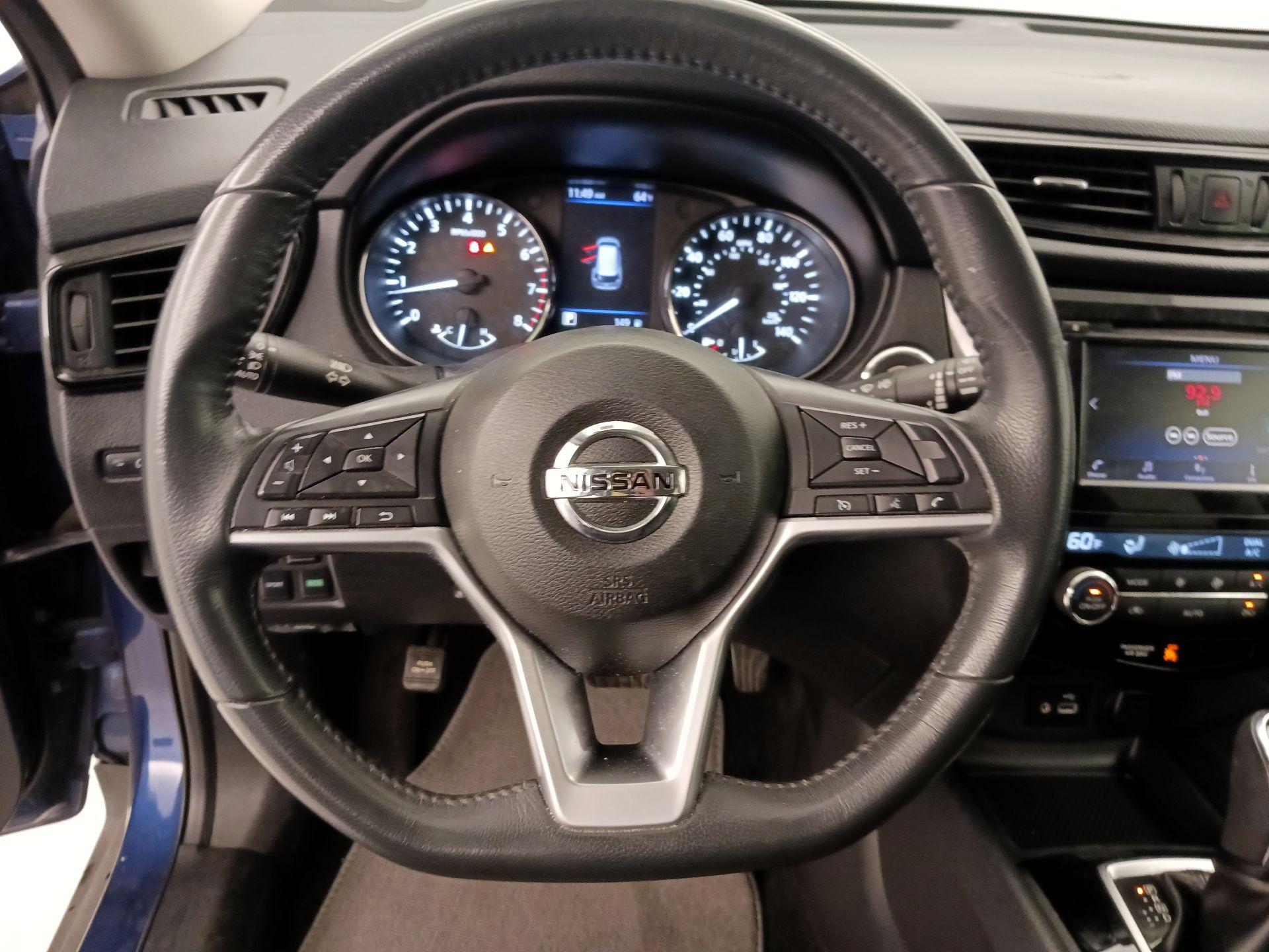 Thumbnail: 2018 Nissan Rogue - 10