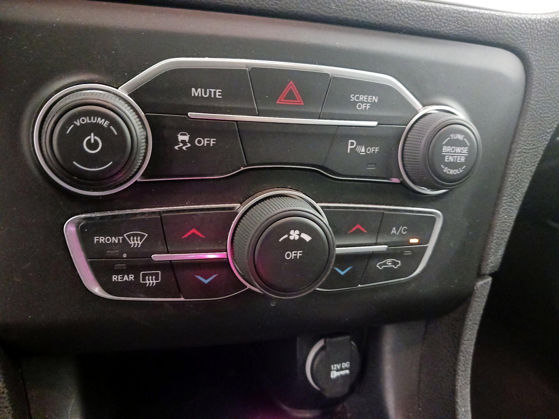 Thumbnail: 2021 Dodge Charger - 16