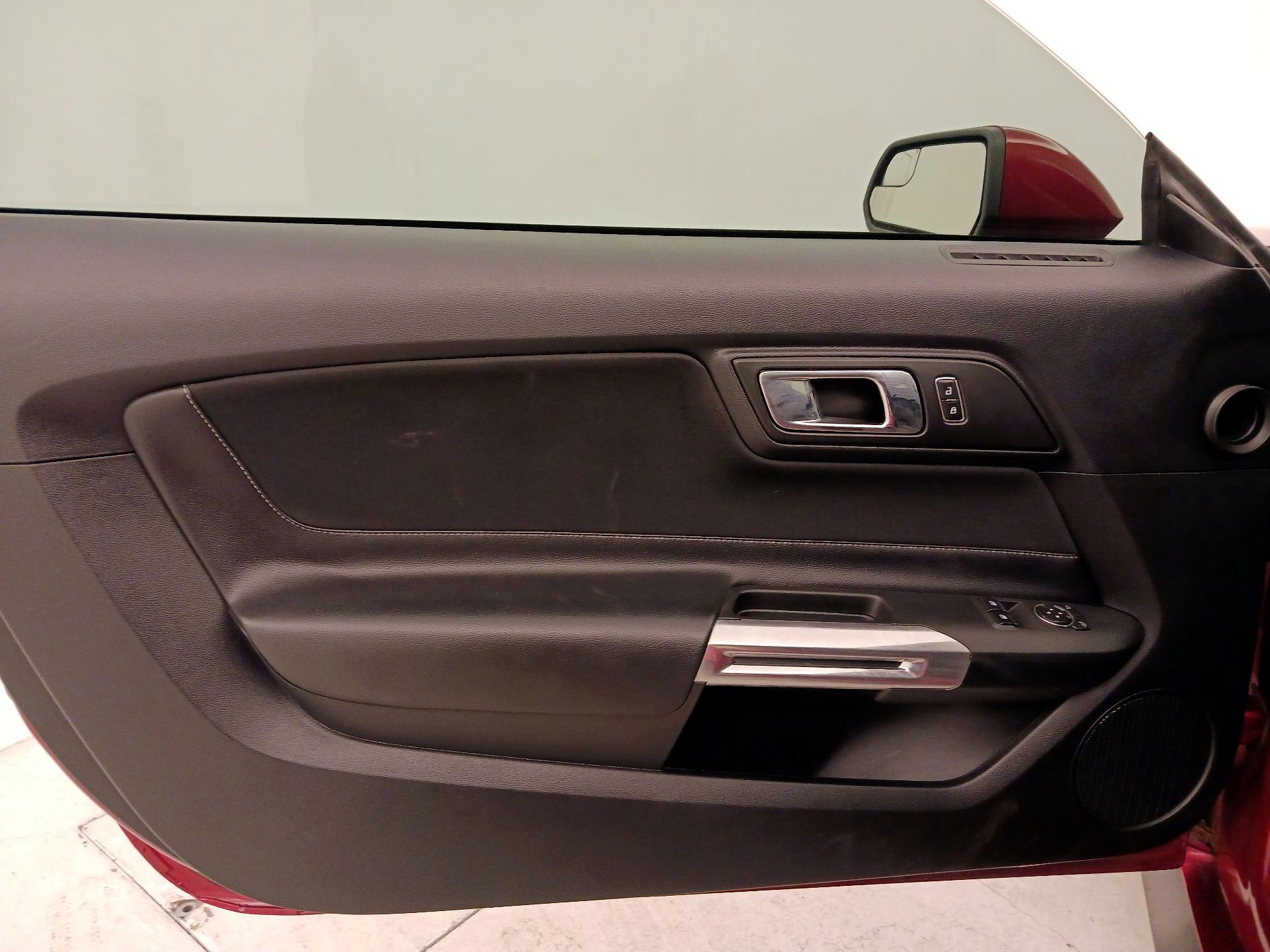 Thumbnail: 2017 Ford Mustang - 12