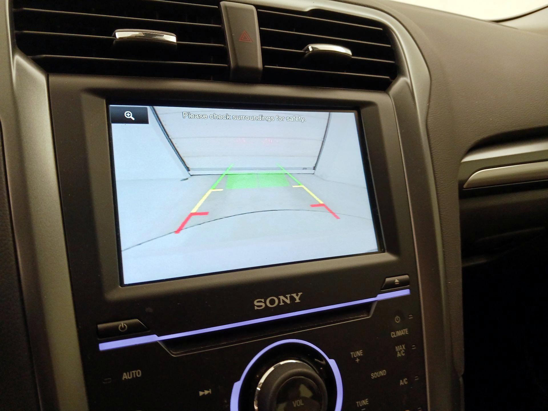 Thumbnail: 2015 Ford Fusion - 14