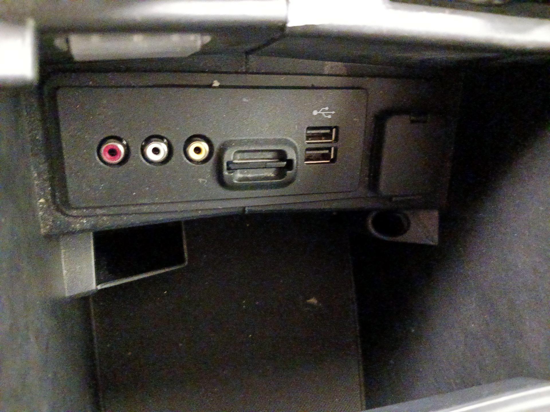 Thumbnail: 2015 Ford Fusion - 18