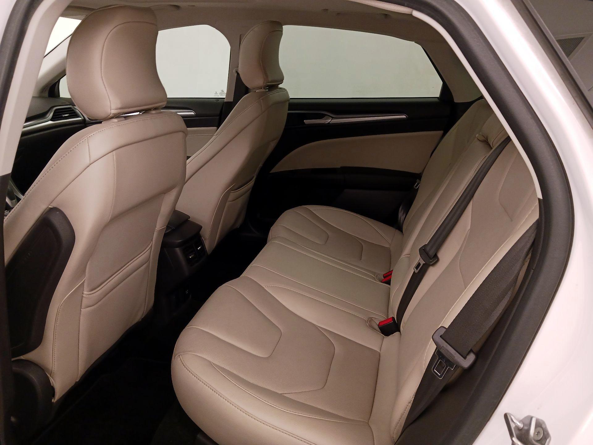 Thumbnail: 2015 Ford Fusion - 20