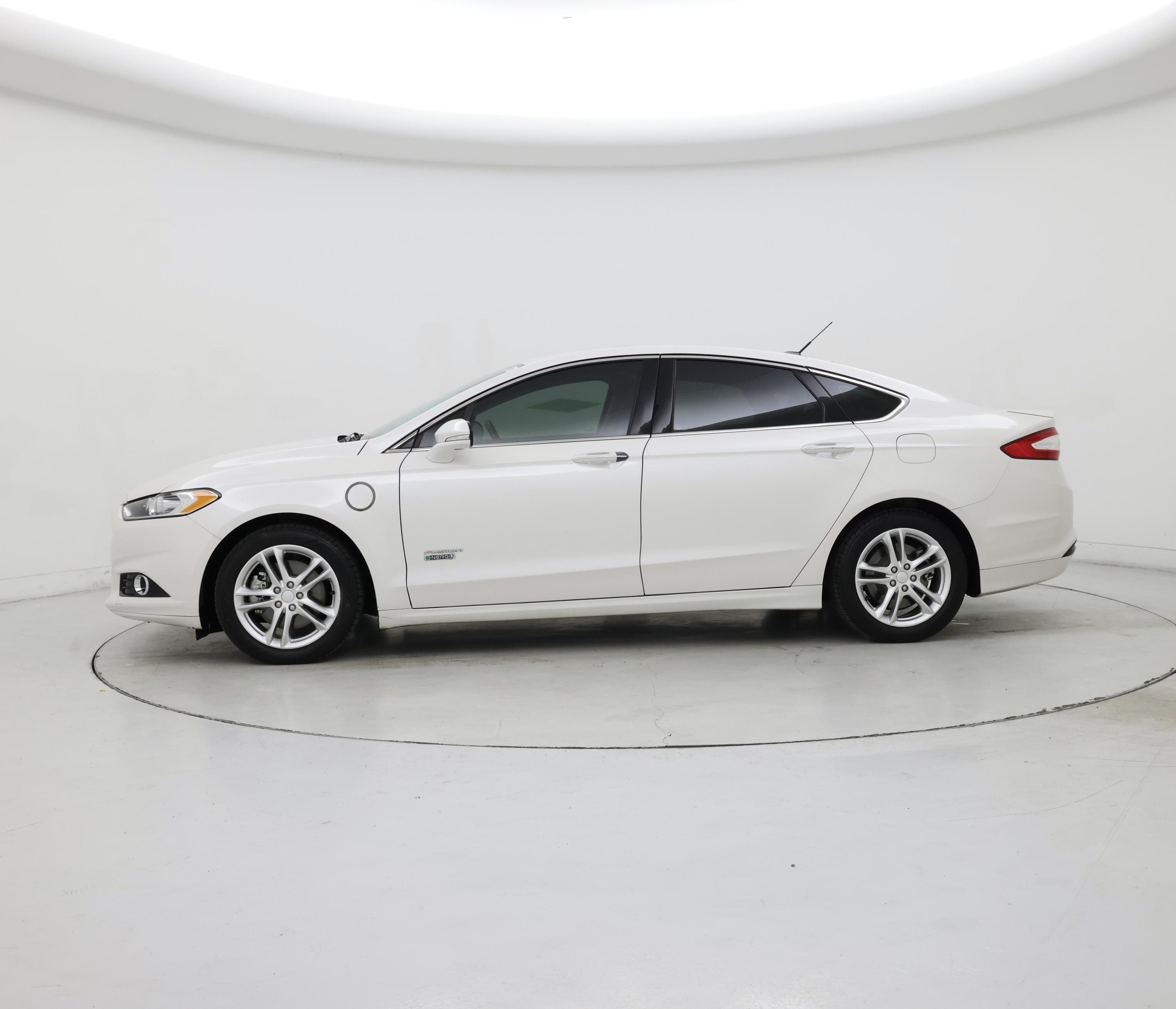 Thumbnail: 2015 Ford Fusion - 3