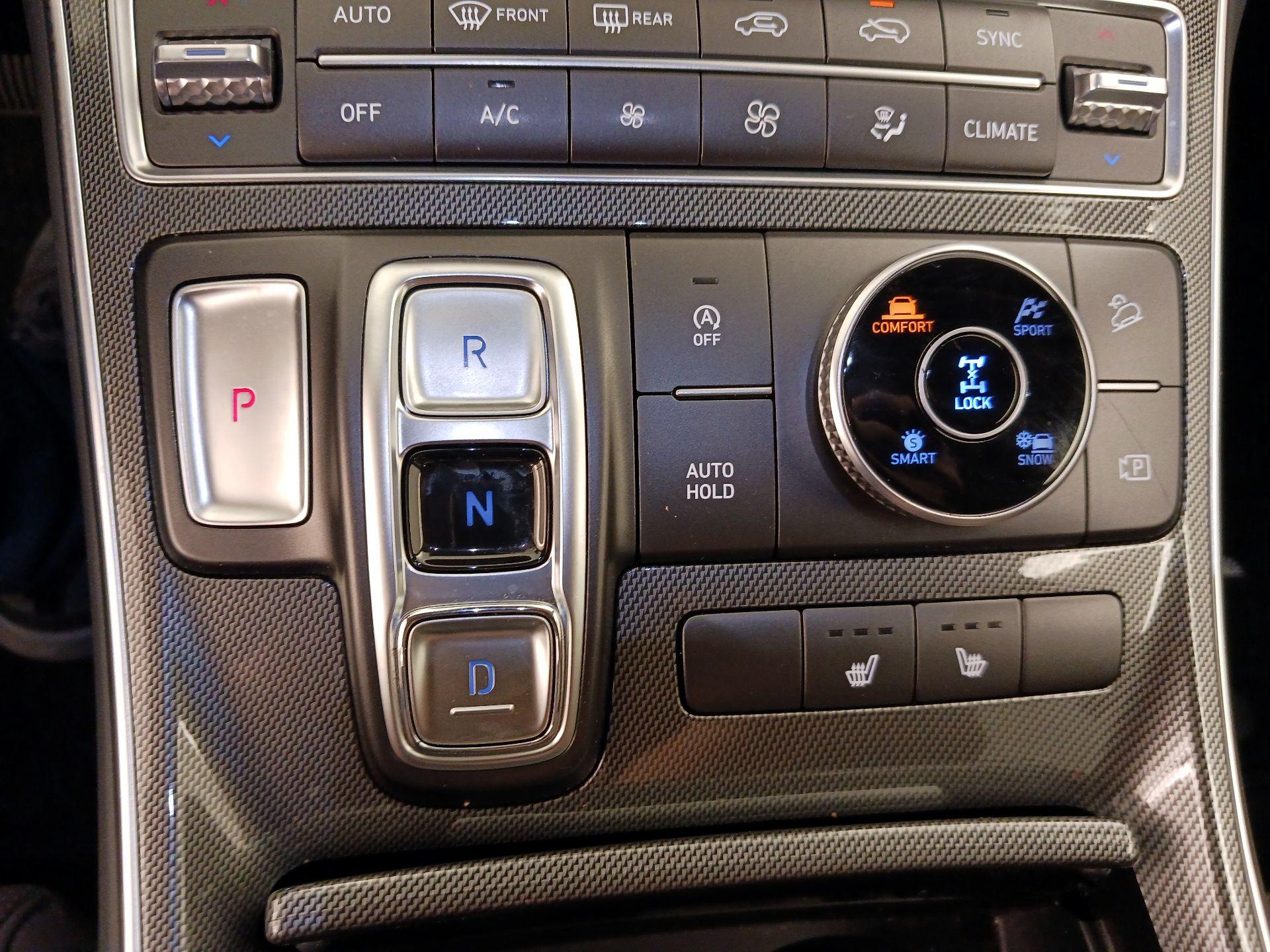 Thumbnail: 2023 Hyundai Santa Fe - 18