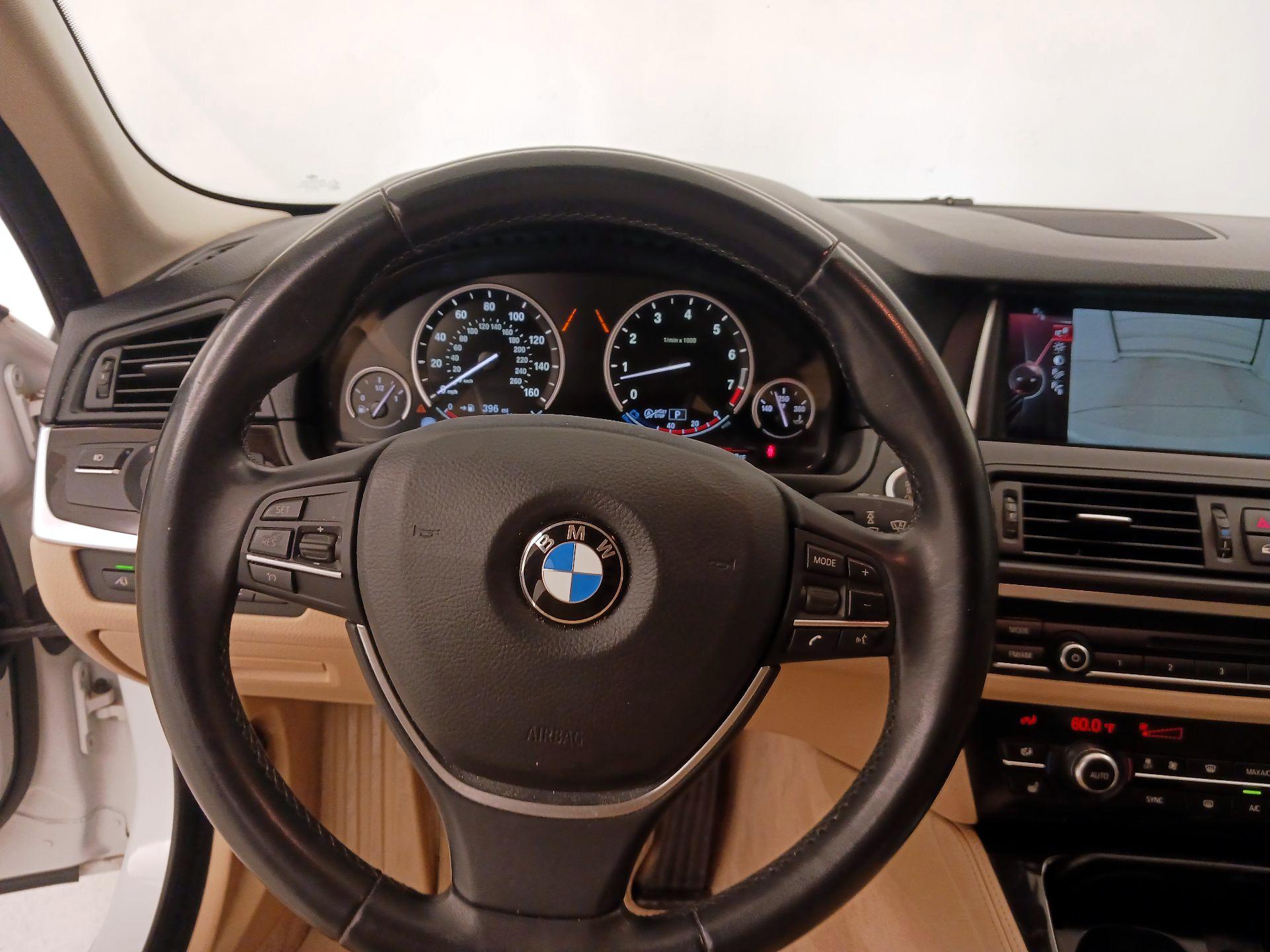 Thumbnail: 2015 BMW 5 Series - 10