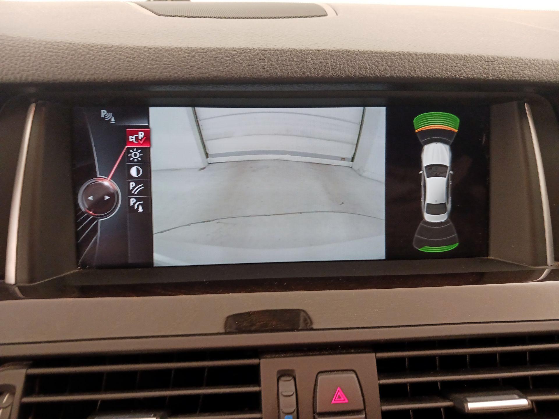 Thumbnail: 2015 BMW 5 Series - 14