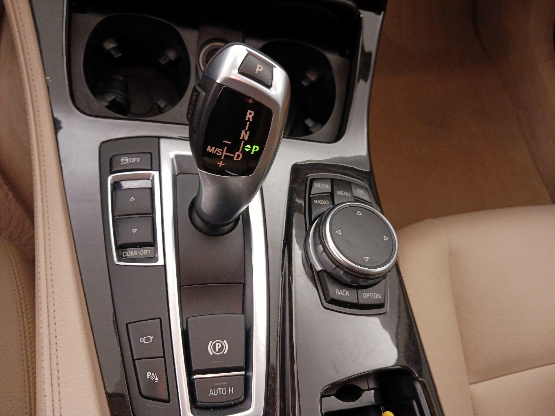 Thumbnail: 2015 BMW 5 Series - 17