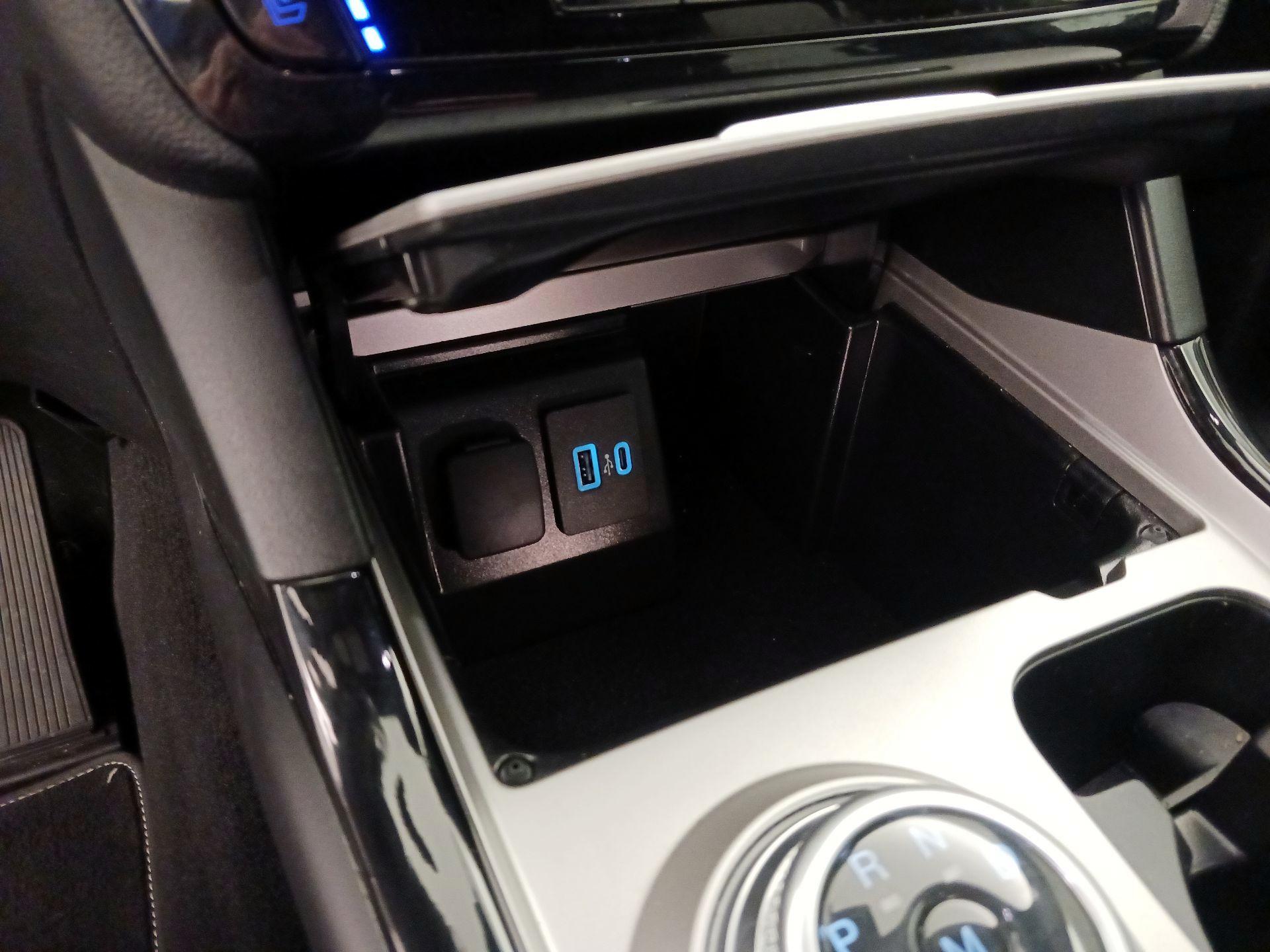 Thumbnail: 2023 Ford Explorer - 19