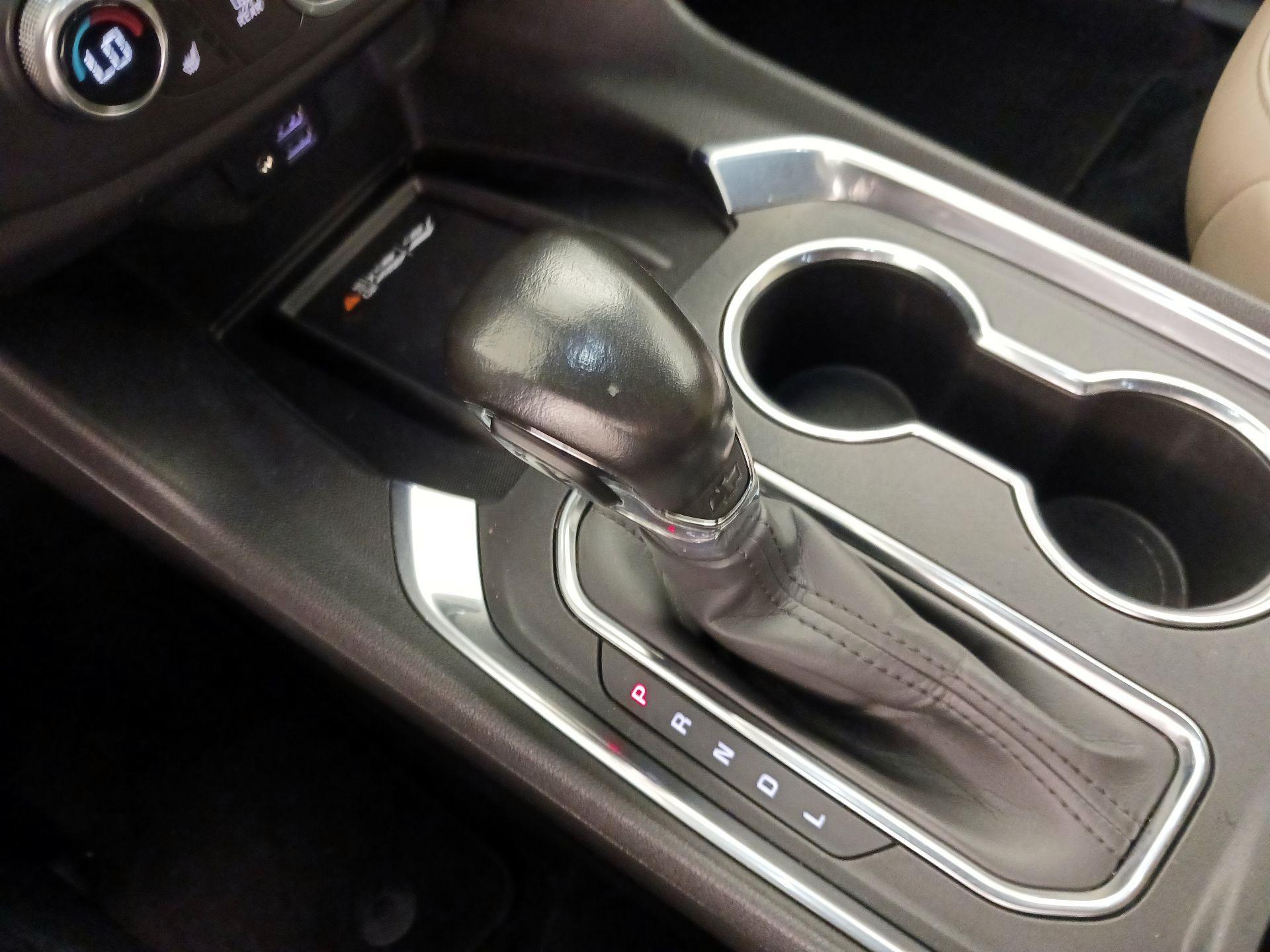 Thumbnail: 2022 Chevrolet Traverse - 18