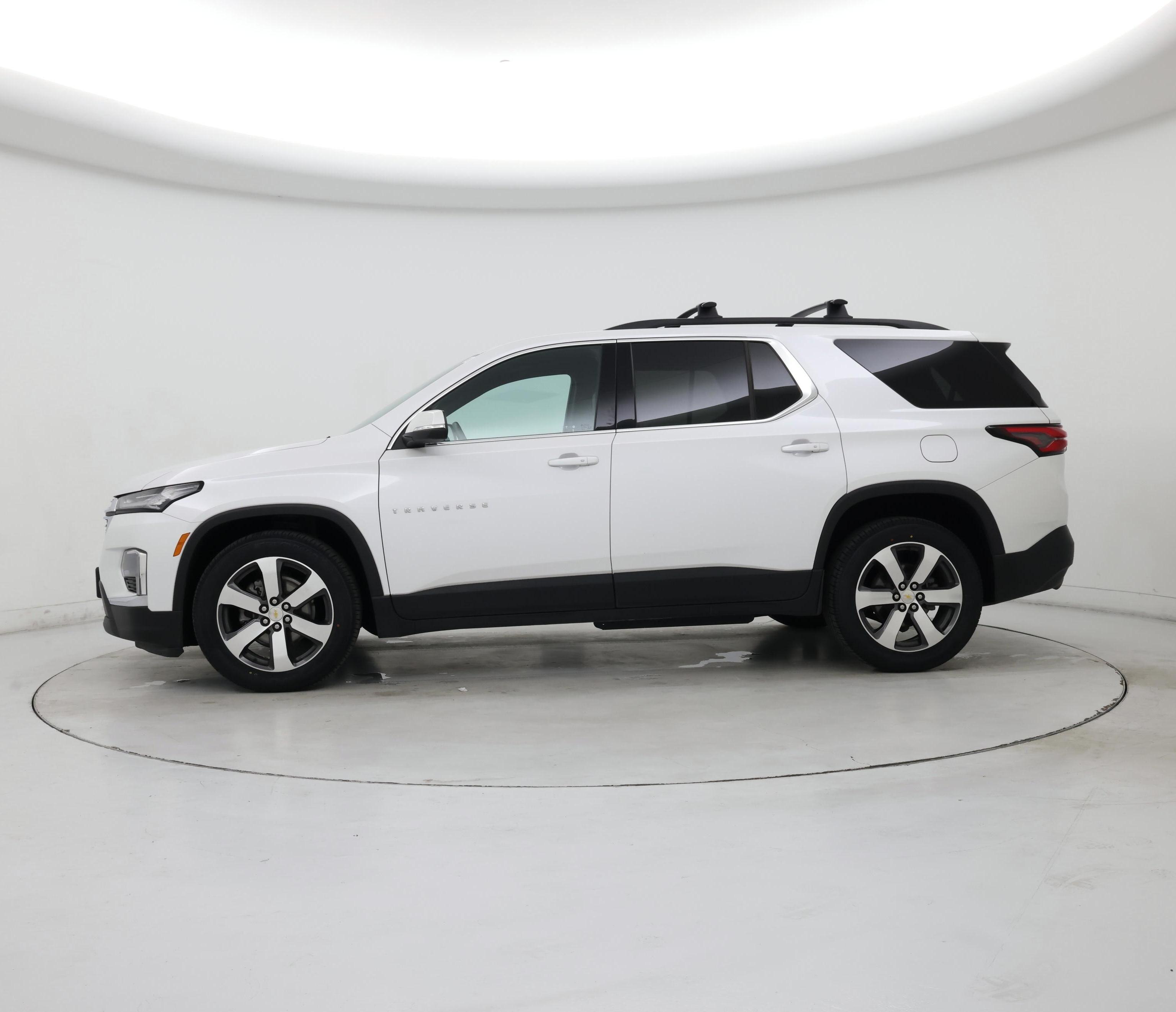 Thumbnail: 2022 Chevrolet Traverse - 3