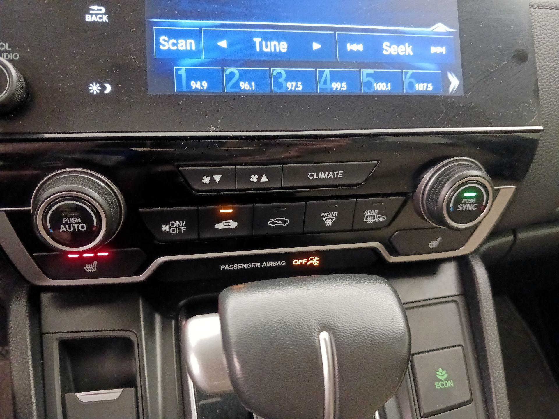 Thumbnail: 2018 Honda CR-V - 17