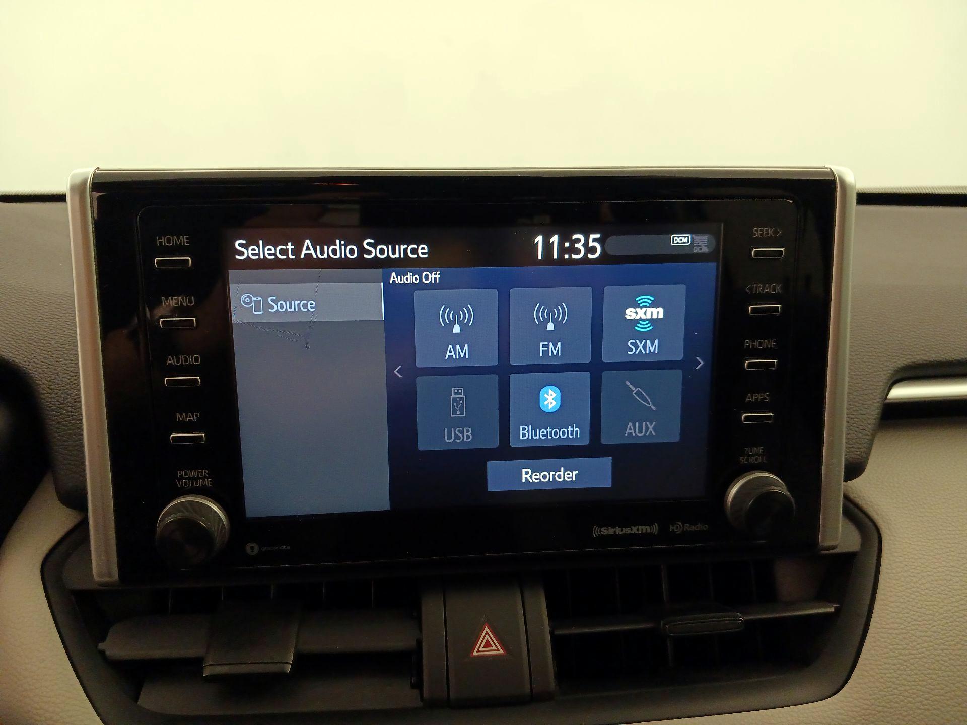 Thumbnail: 2019 Toyota RAV4 - 16