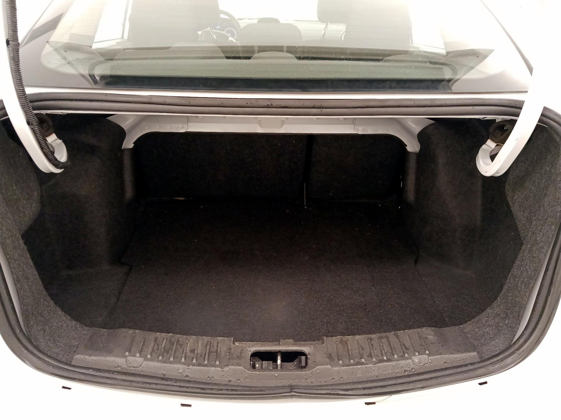 Thumbnail: 2017 Ford Fiesta - 19