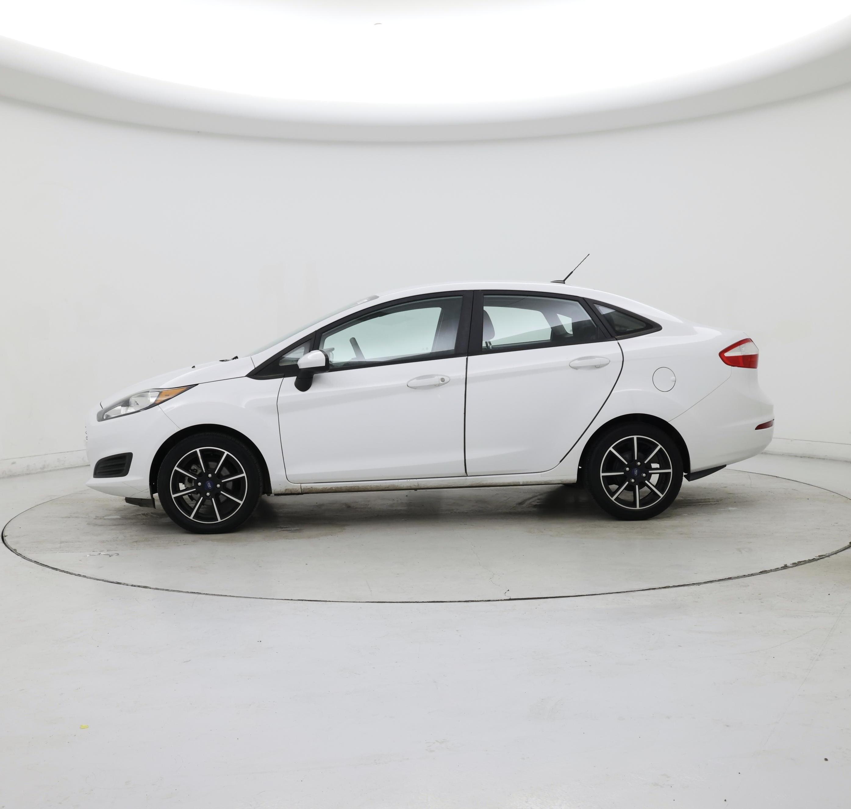 Thumbnail: 2017 Ford Fiesta - 3