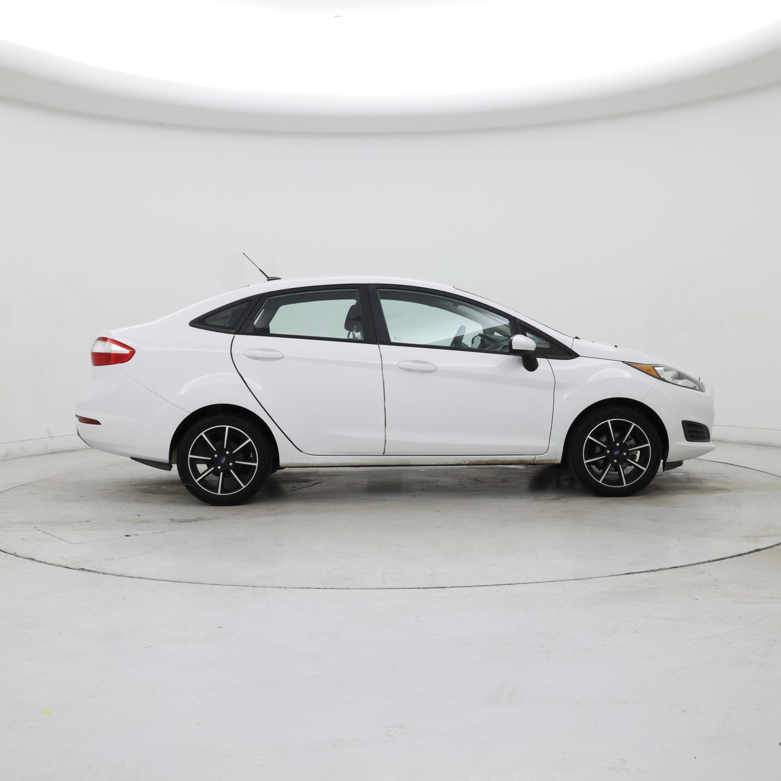 Thumbnail: 2017 Ford Fiesta - 7