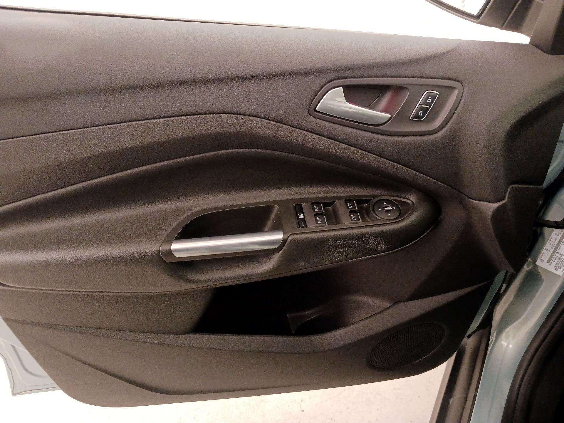 Thumbnail: 2014 Ford C-Max - 12