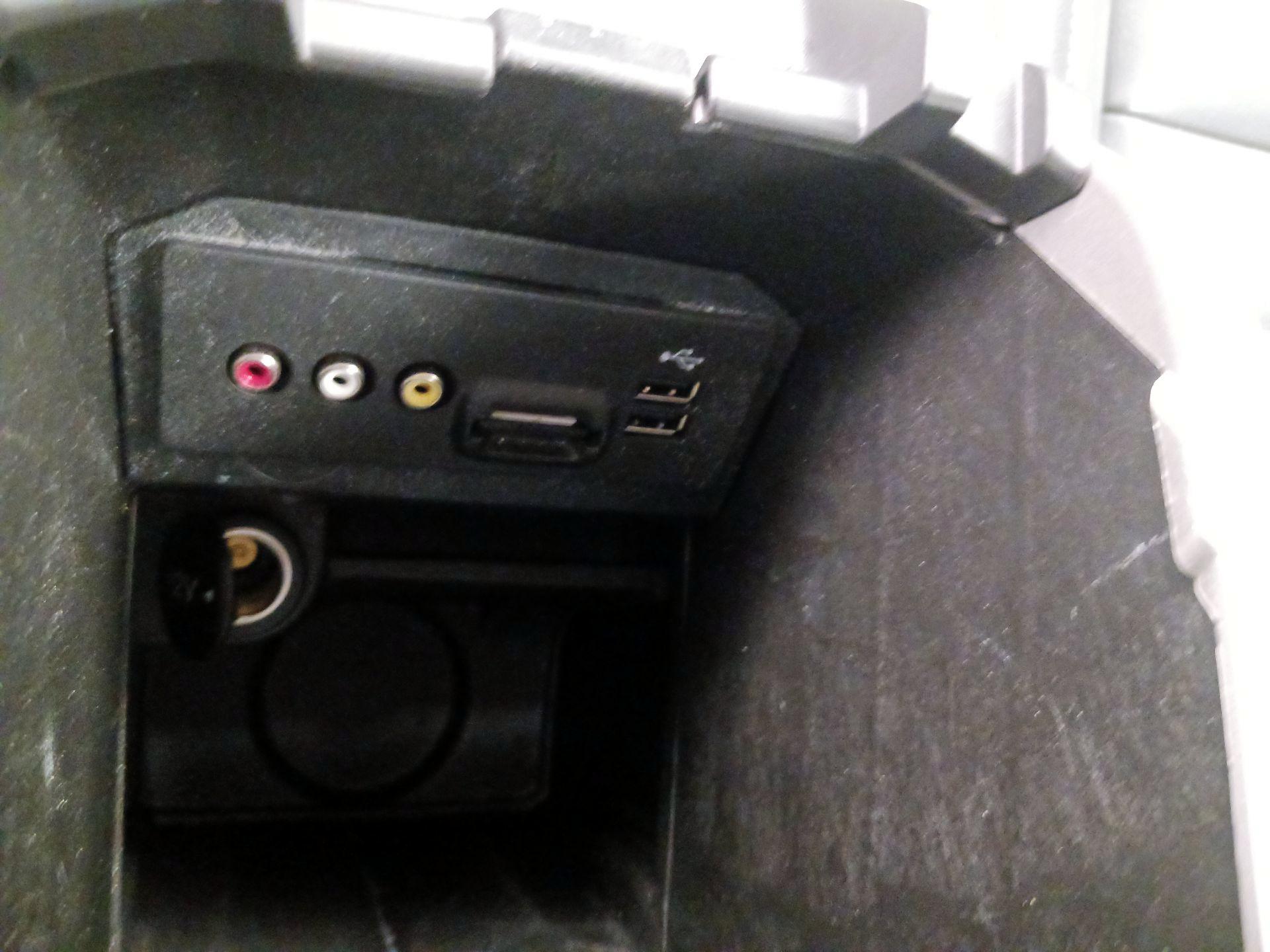 Thumbnail: 2014 Ford C-Max - 19