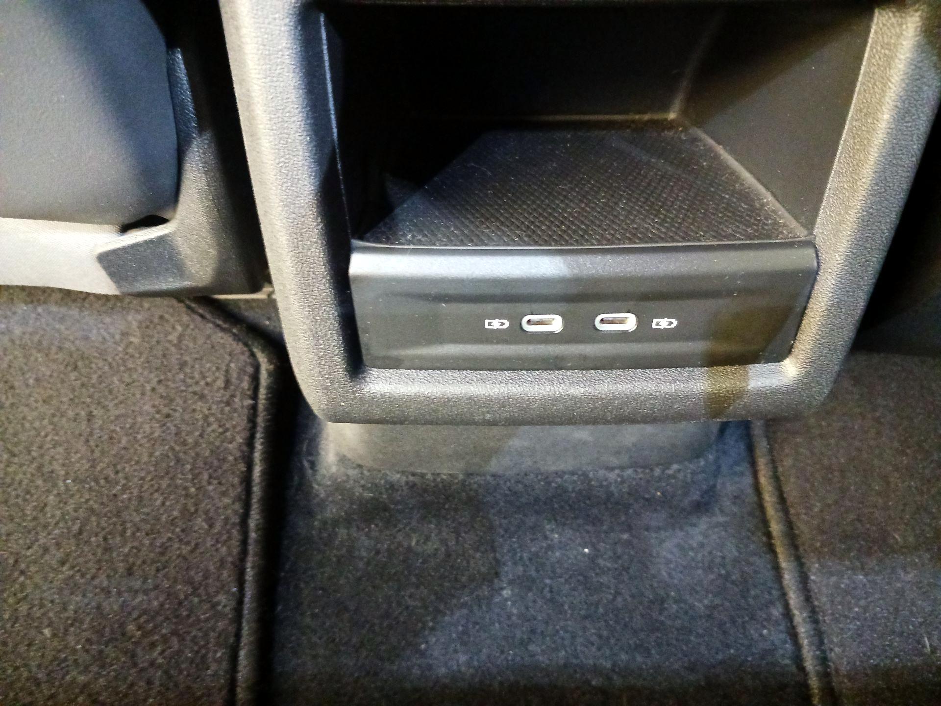 Thumbnail: 2023 Volkswagen ID.4 - 19