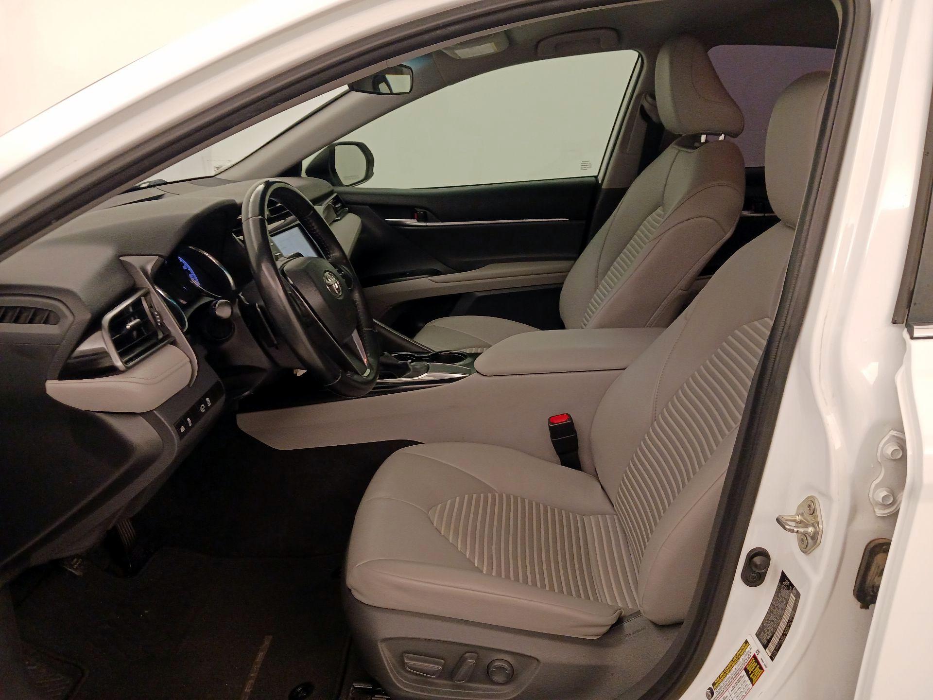 Thumbnail: 2020 Toyota Camry - 11