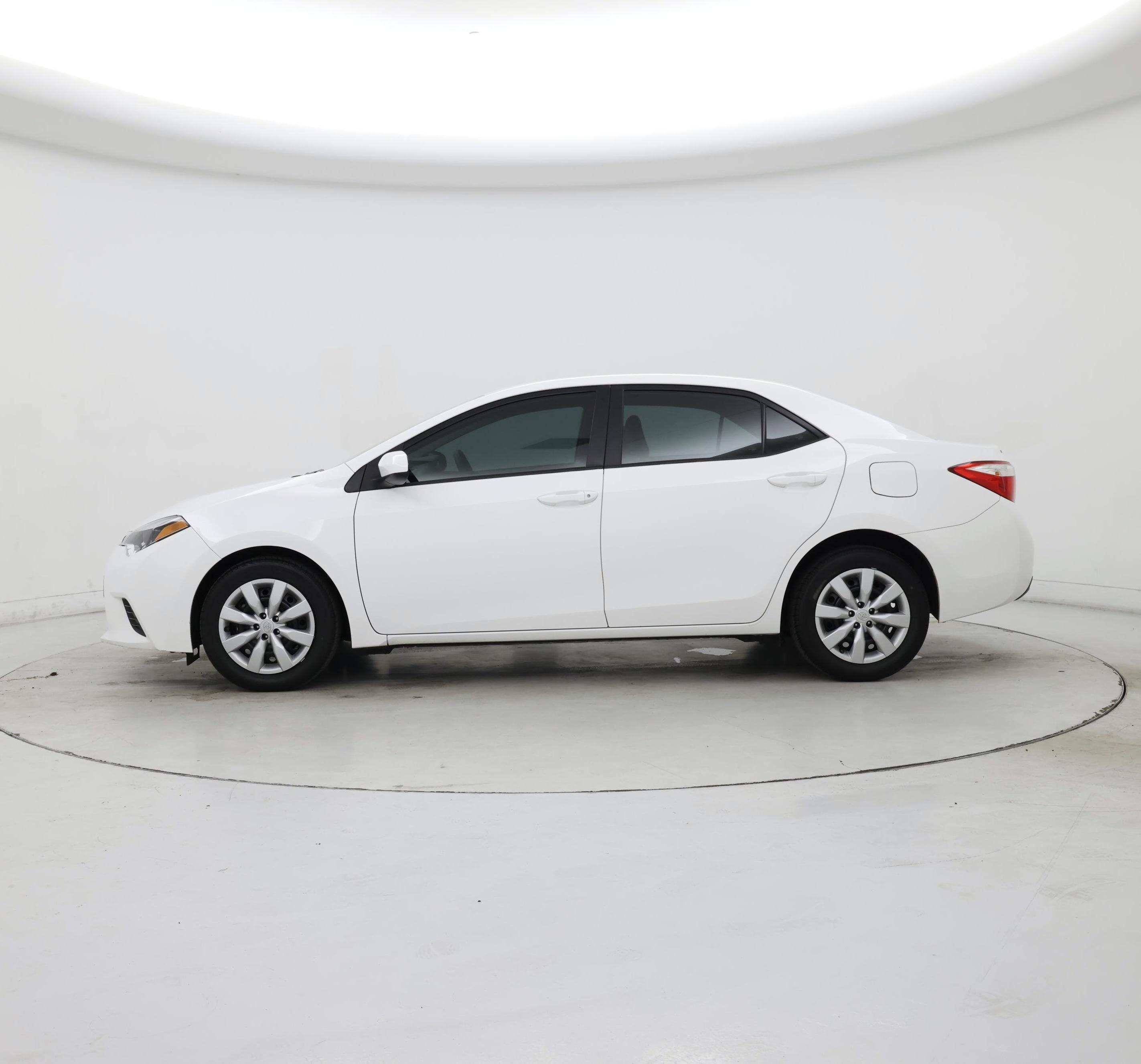 Thumbnail: 2014 Toyota Corolla - 3