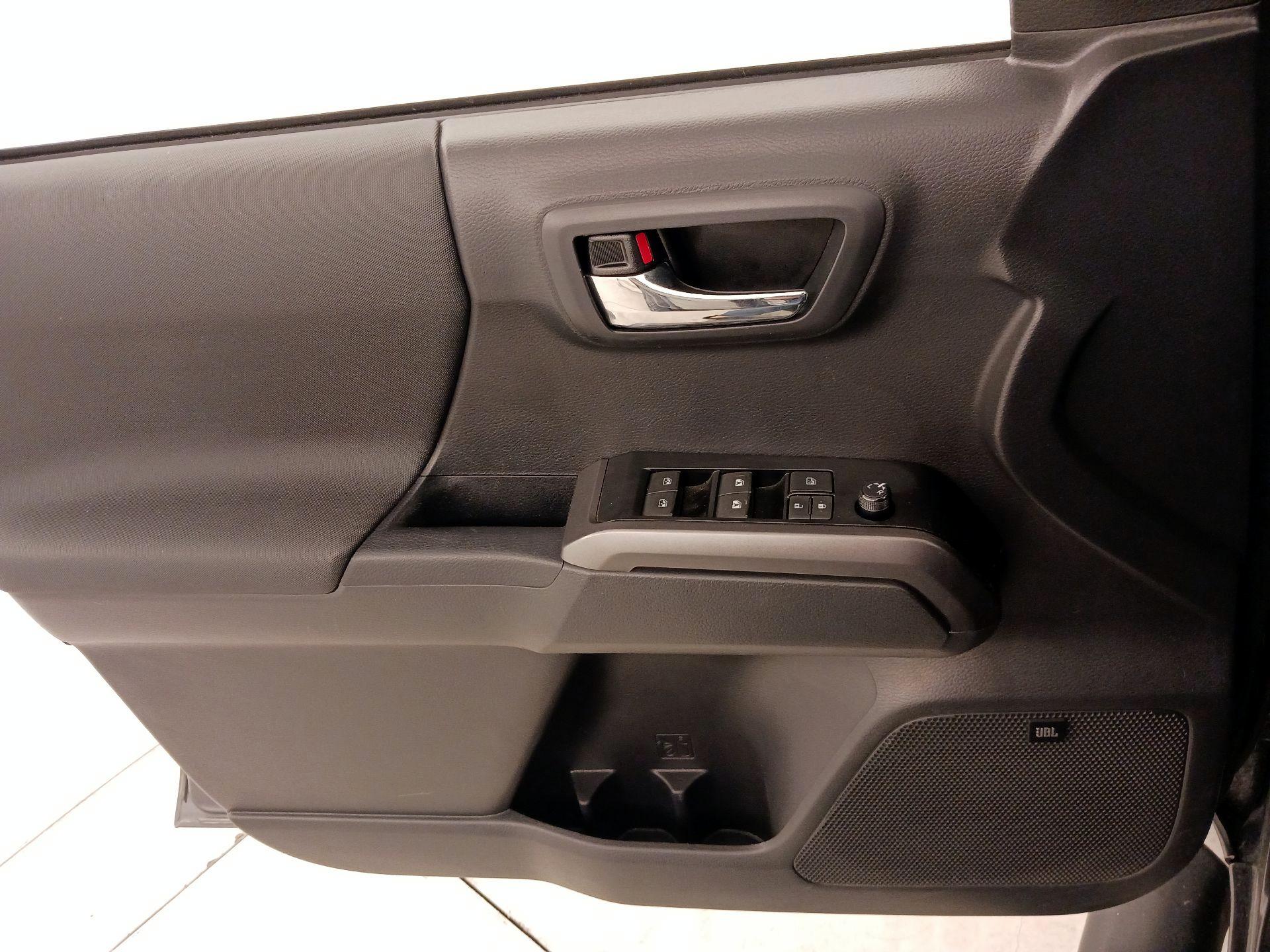 Thumbnail: 2023 Toyota Tacoma - 12