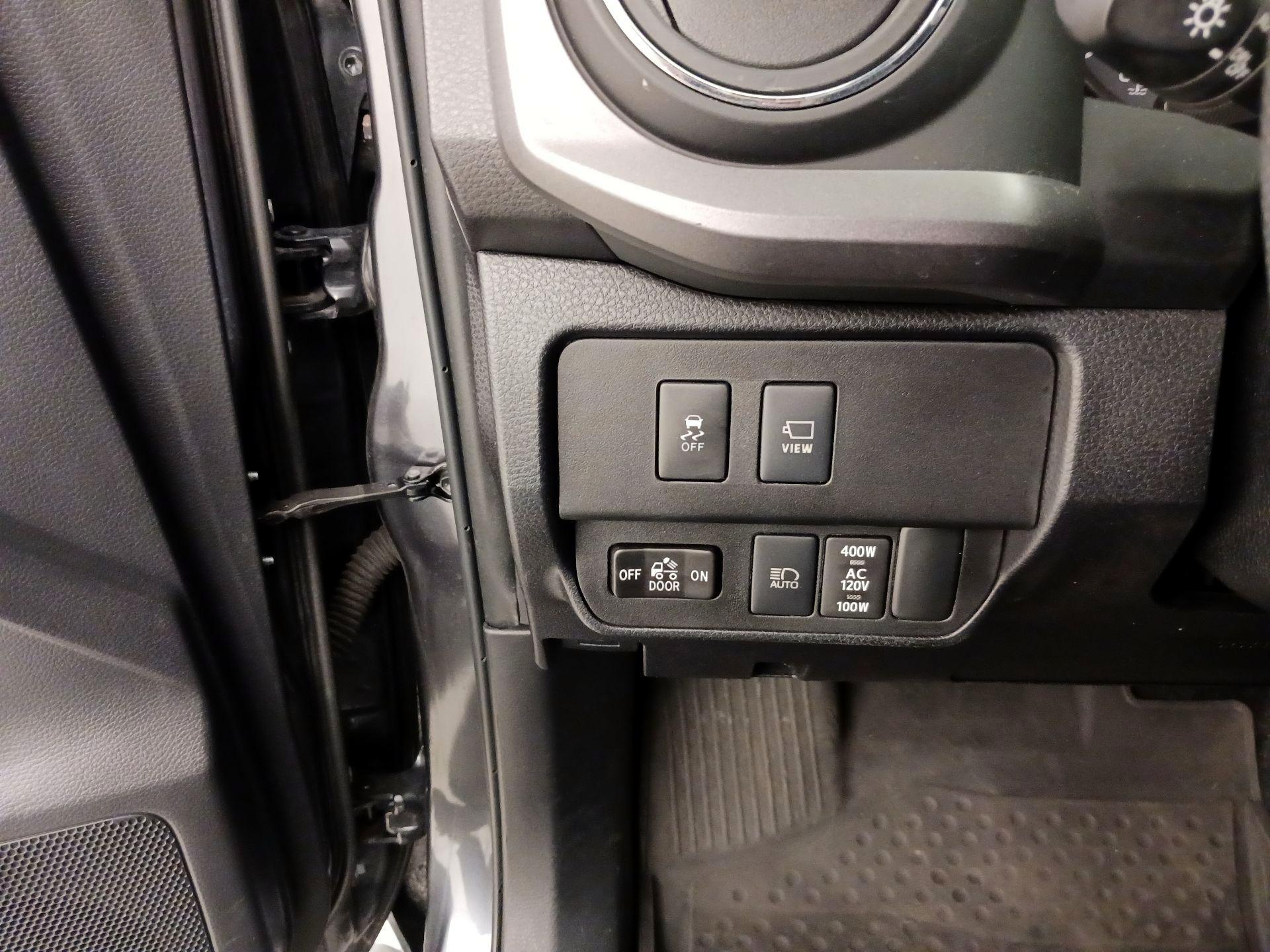 Thumbnail: 2023 Toyota Tacoma - 13