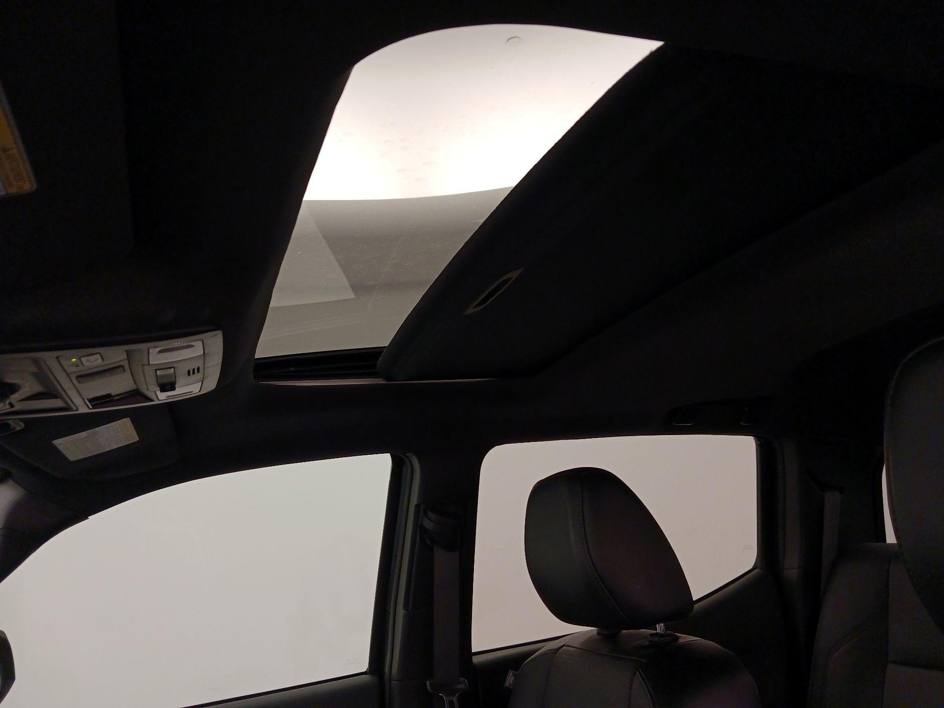 Thumbnail: 2023 Toyota Tacoma - 20