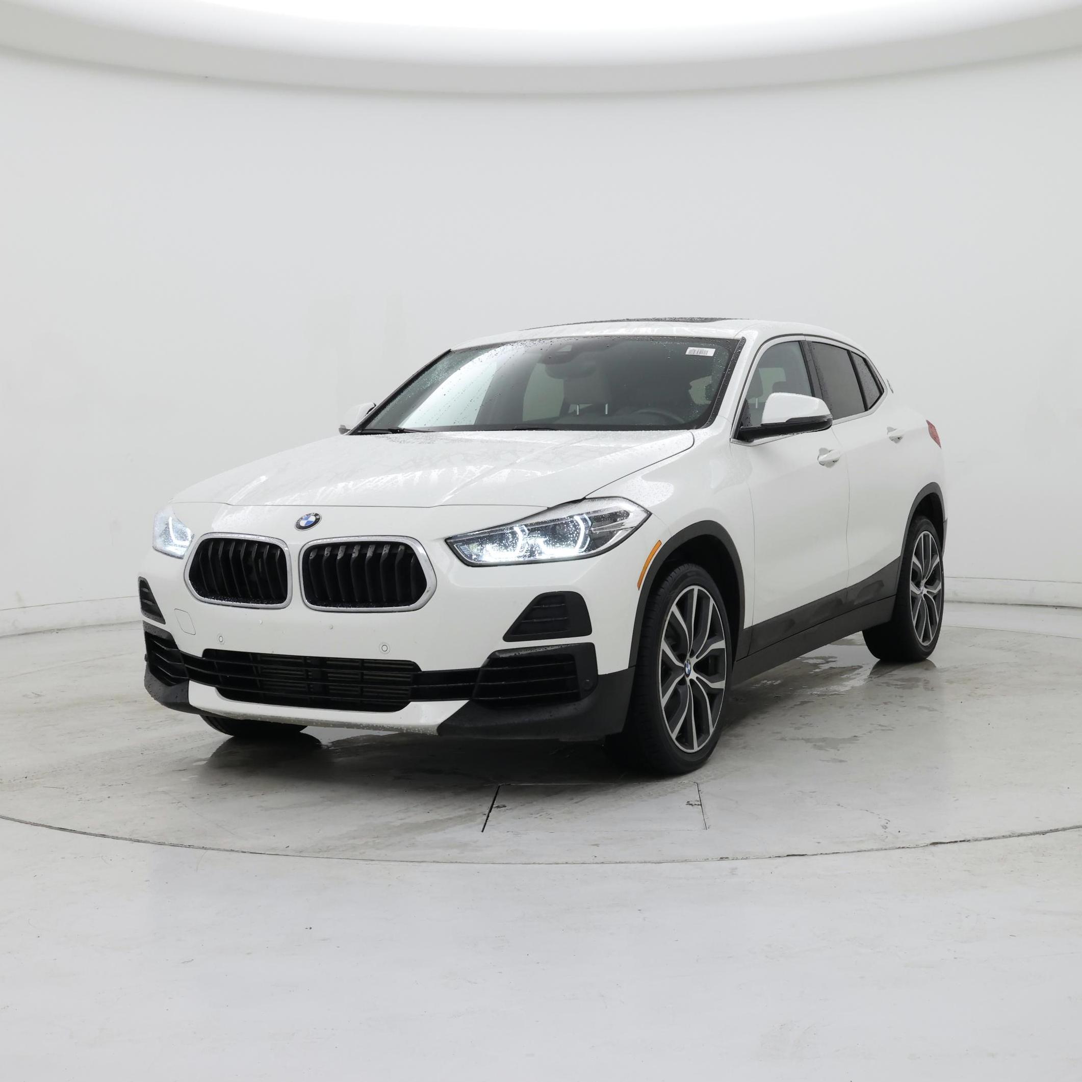 Thumbnail: 2021 BMW X2 - 4