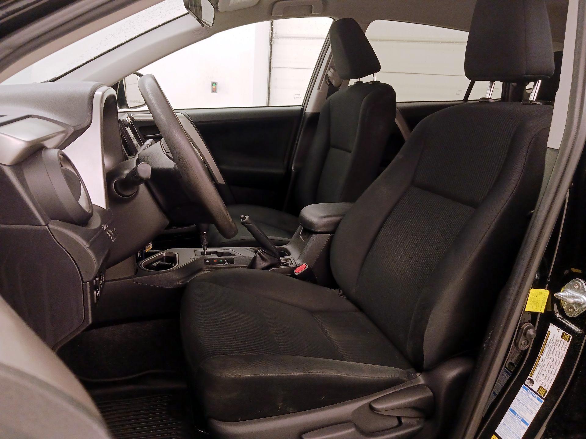 Thumbnail: 2017 Toyota RAV4 - 11