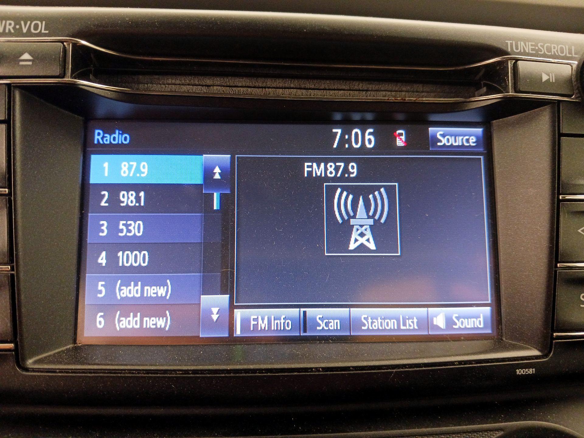 Thumbnail: 2017 Toyota RAV4 - 15