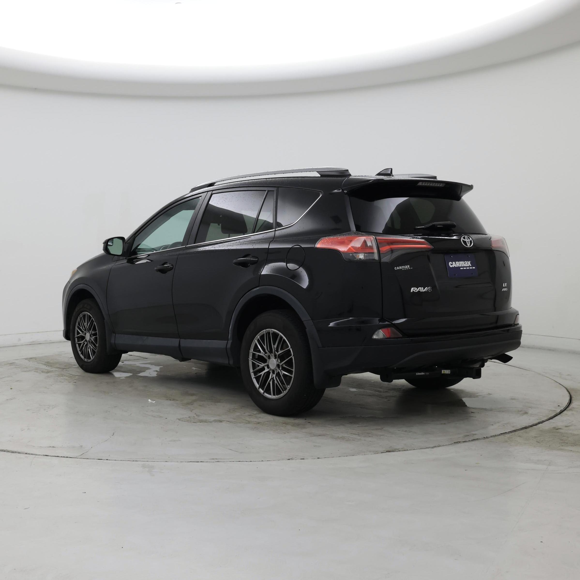 Thumbnail: 2017 Toyota RAV4 - 2