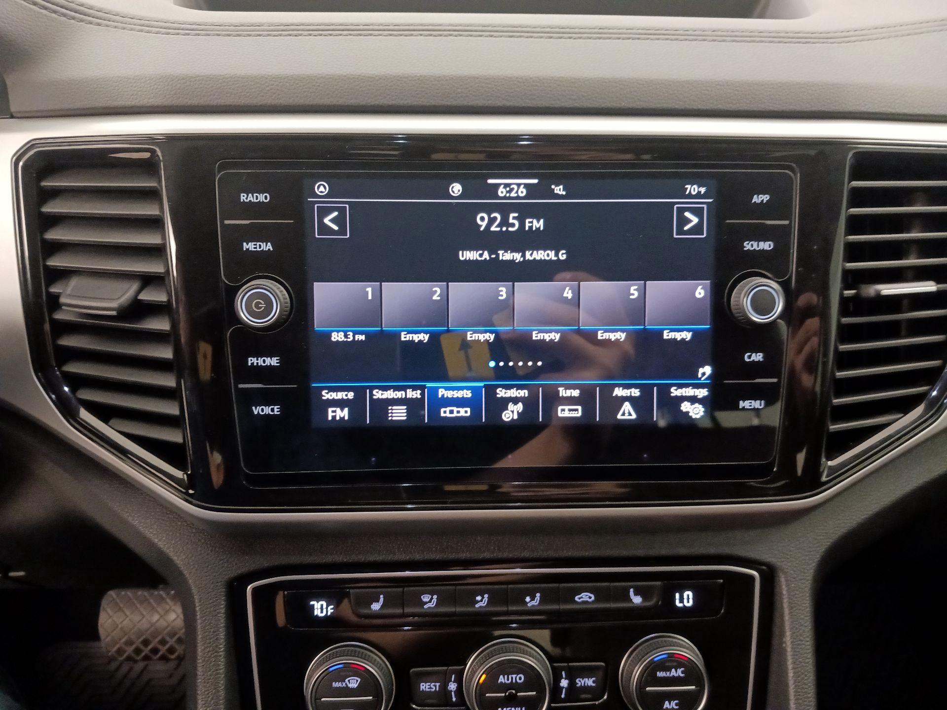 Thumbnail: 2023 Volkswagen Atlas - 15