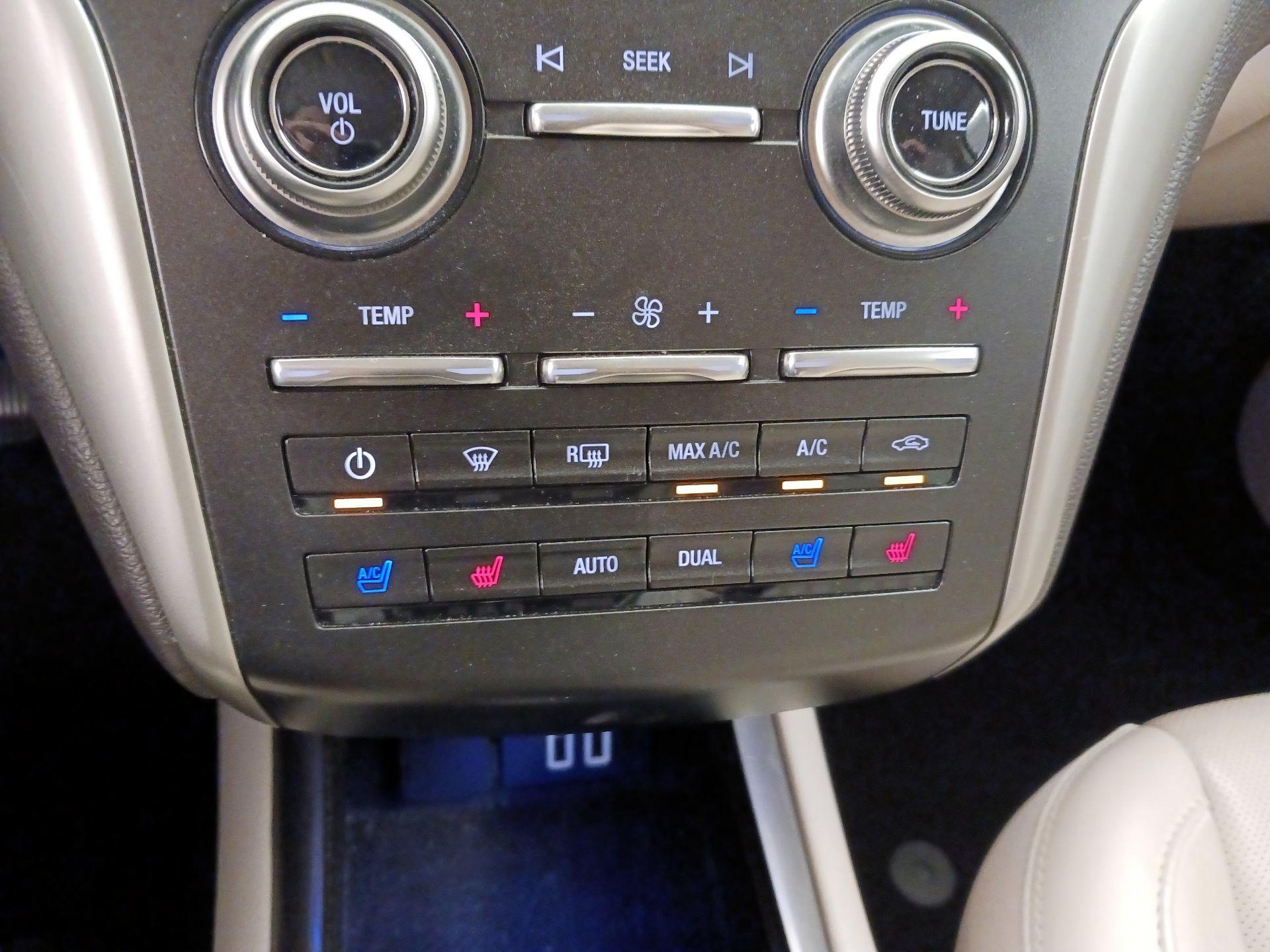 Thumbnail: 2019 Lincoln MKC - 17