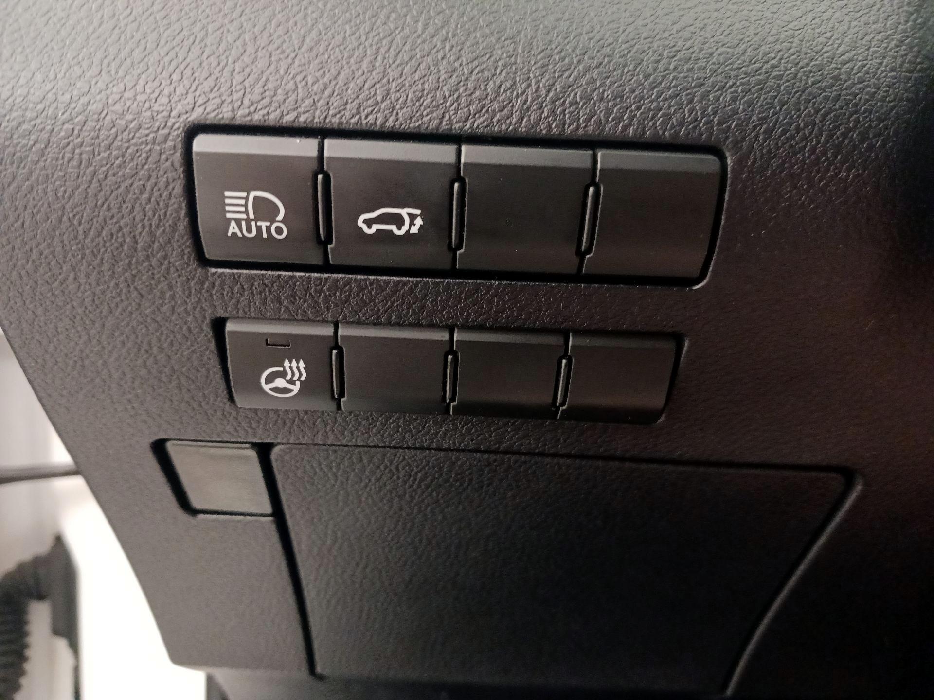 Thumbnail: 2020 Lexus RX - 13