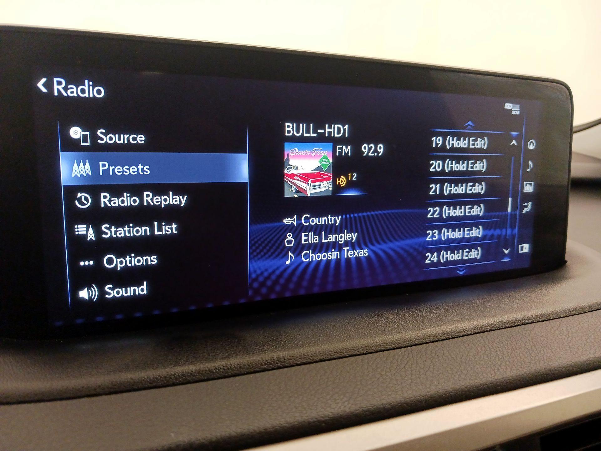 Thumbnail: 2020 Lexus RX - 16