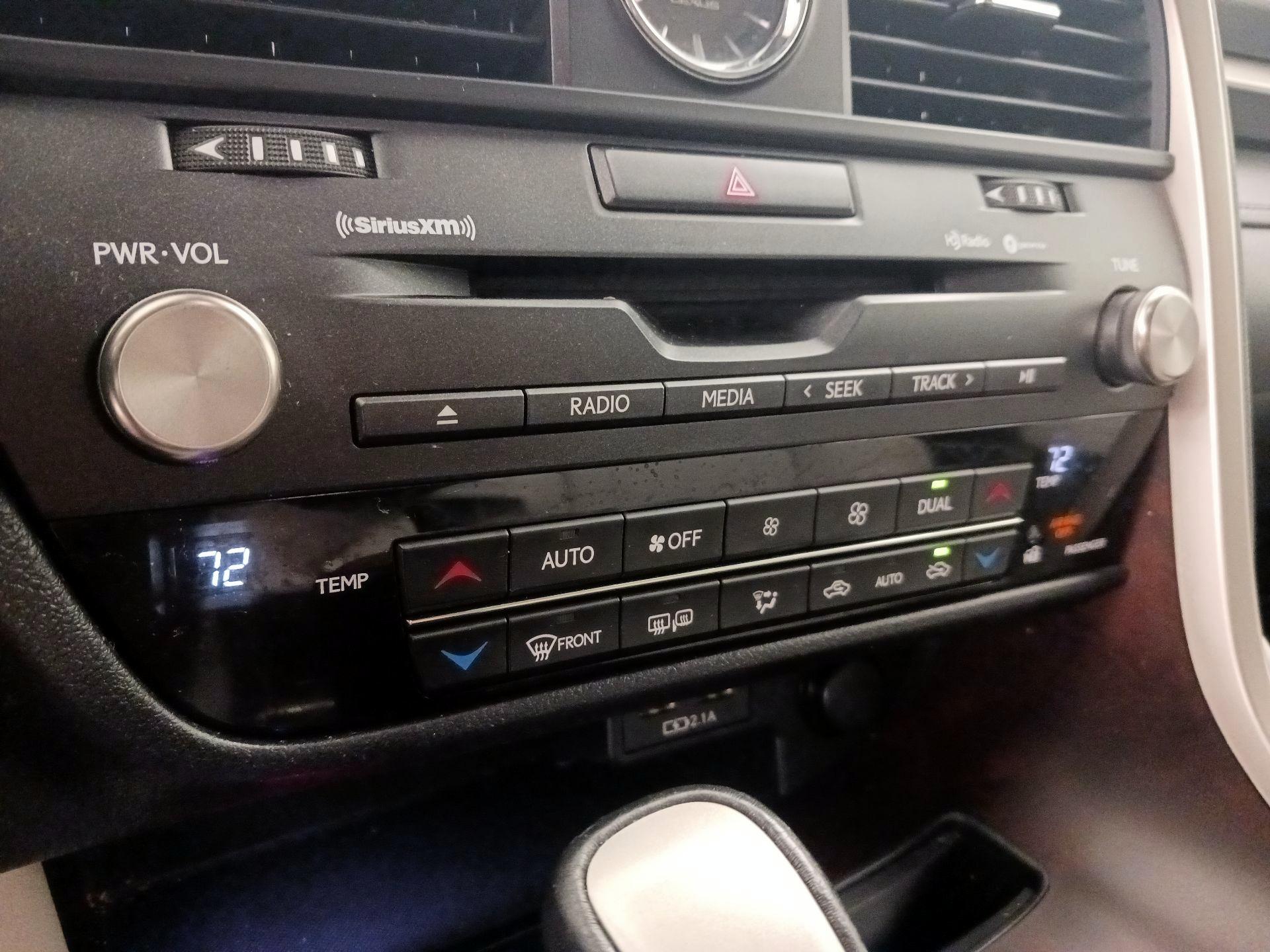 Thumbnail: 2020 Lexus RX - 17