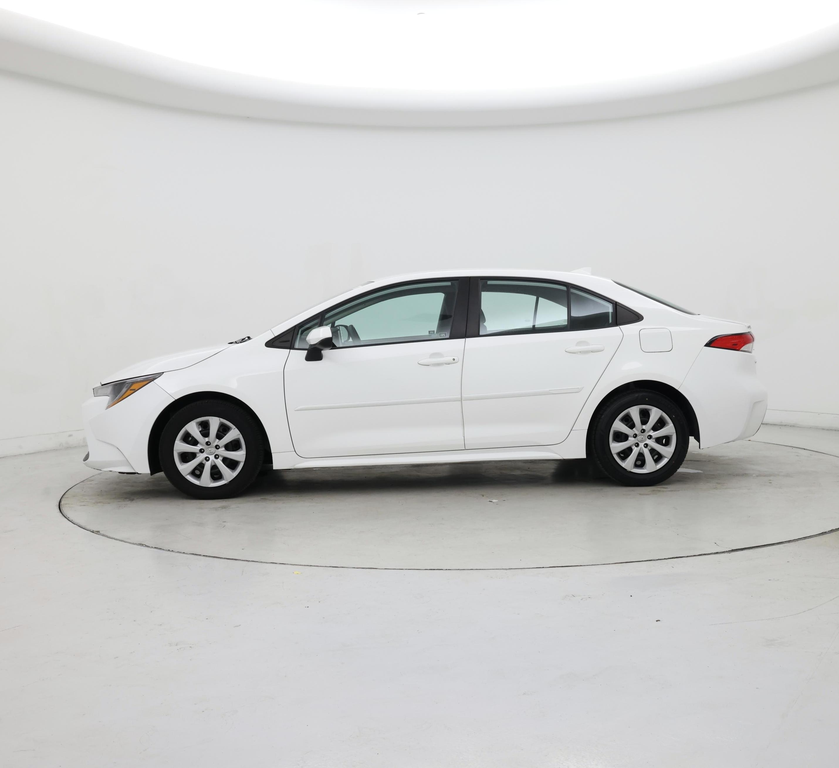 Thumbnail: 2021 Toyota Corolla - 3