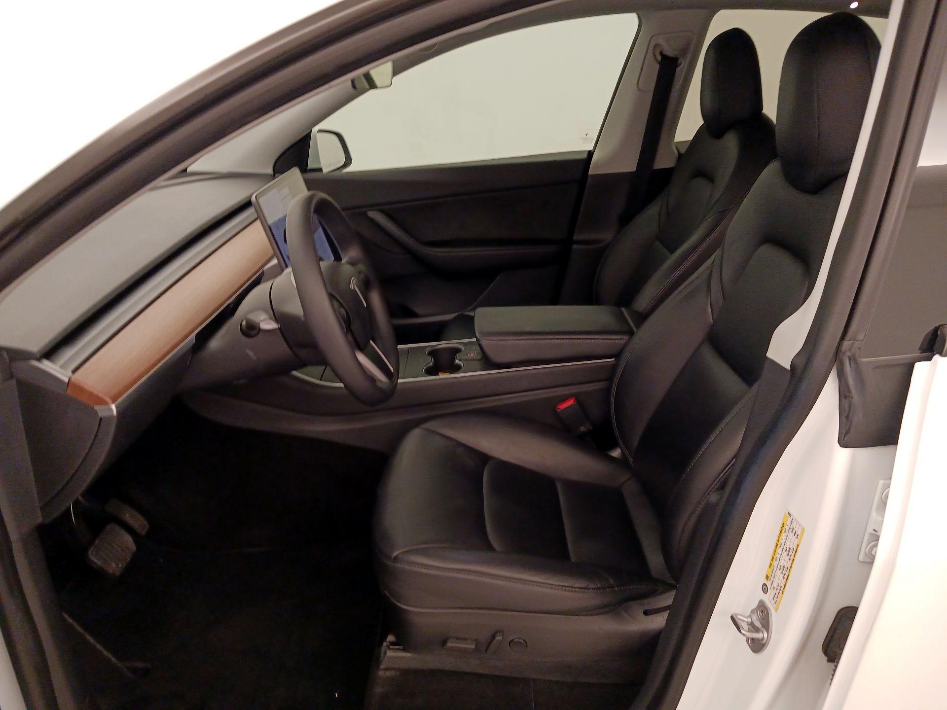 Thumbnail: 2020 Tesla Model Y - 11