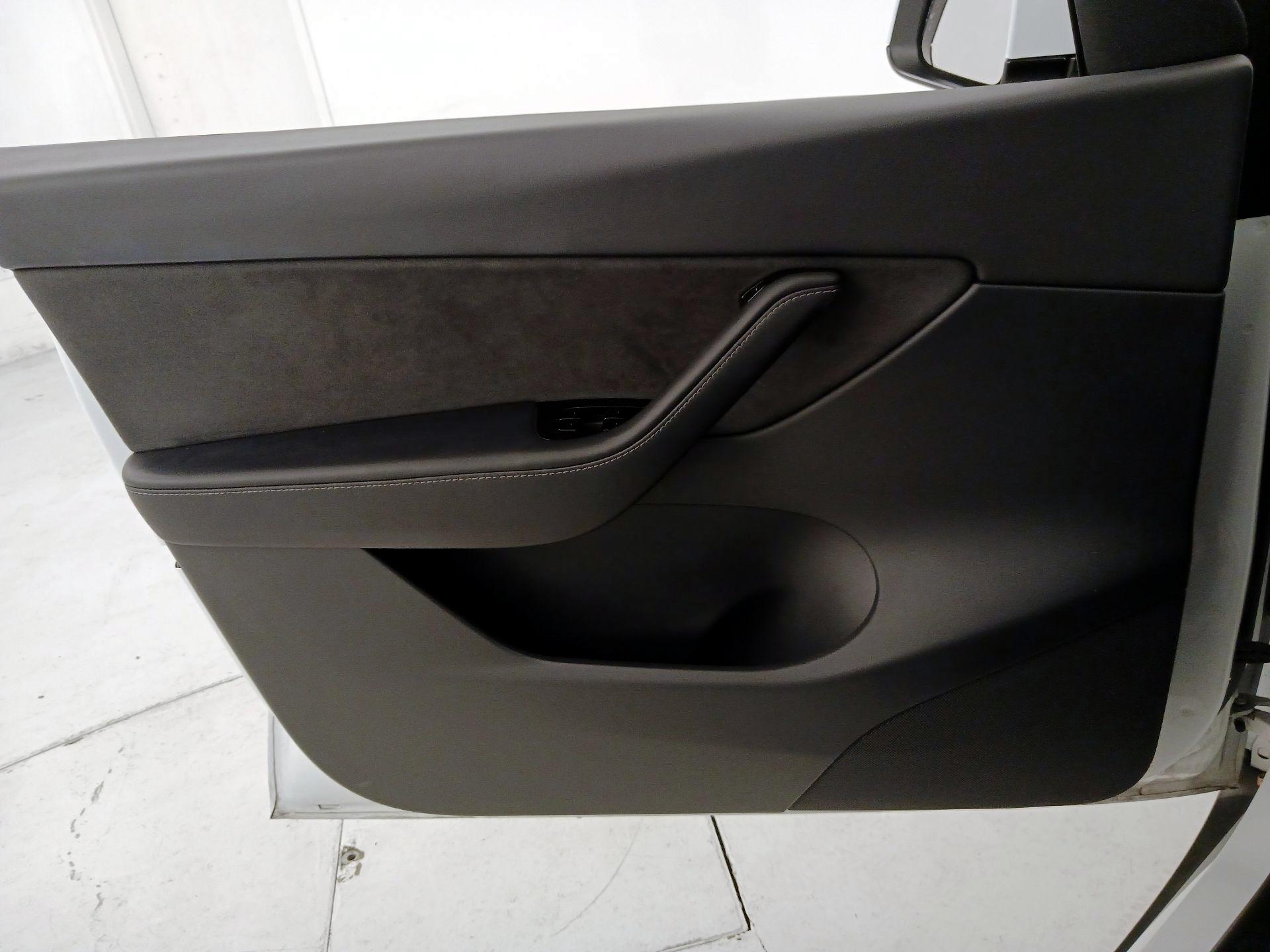 Thumbnail: 2020 Tesla Model Y - 12