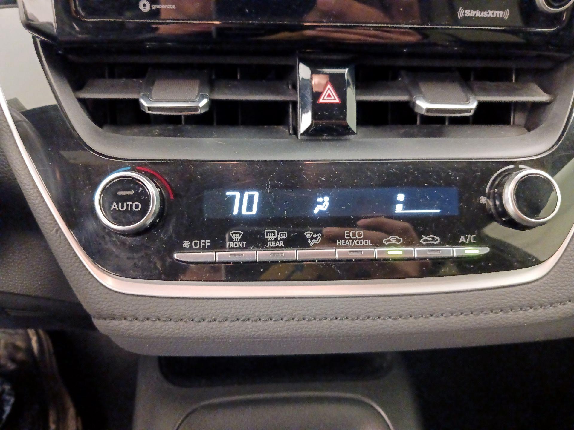 Thumbnail: 2022 Toyota Corolla - 16