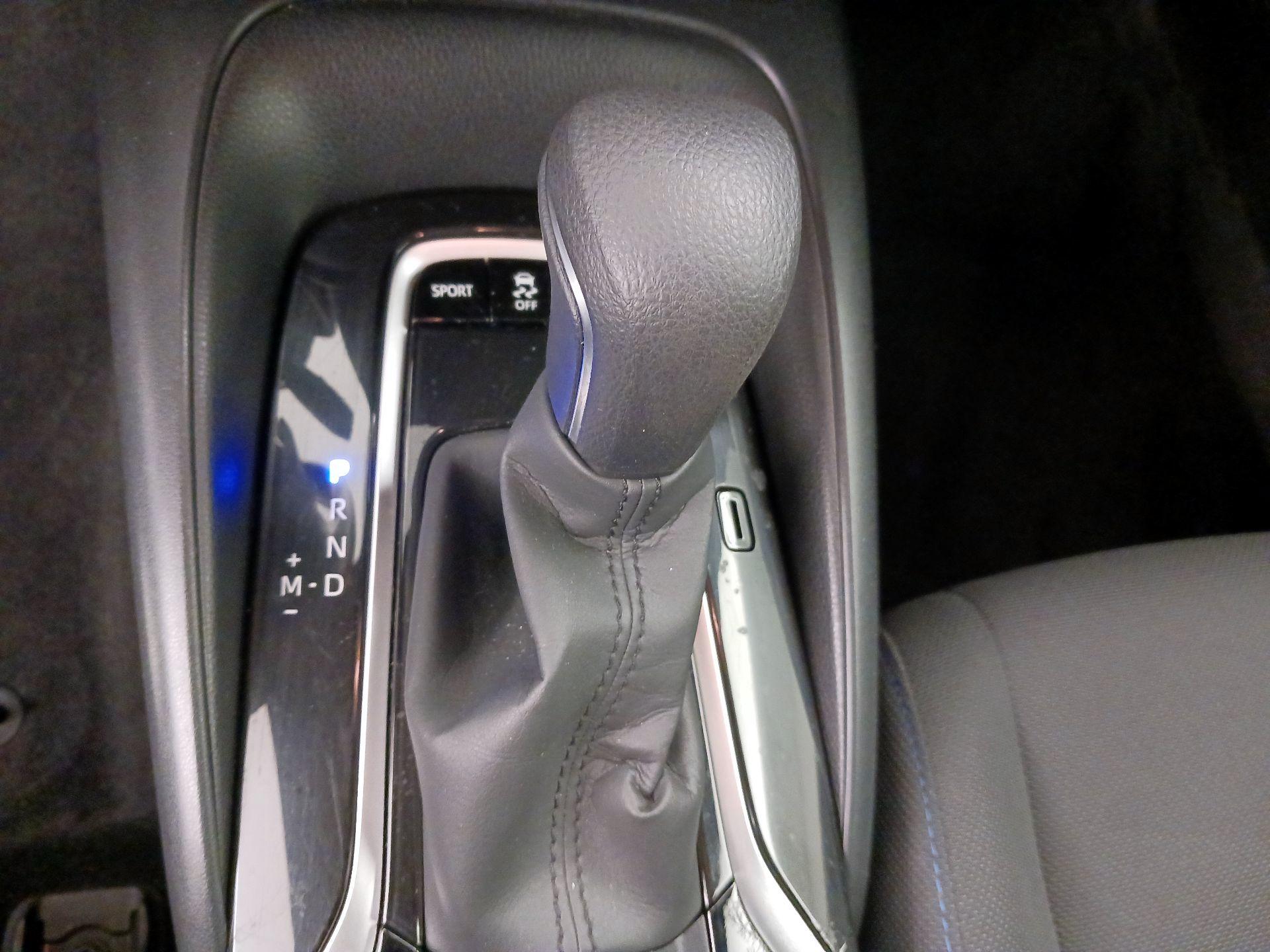 Thumbnail: 2022 Toyota Corolla - 17