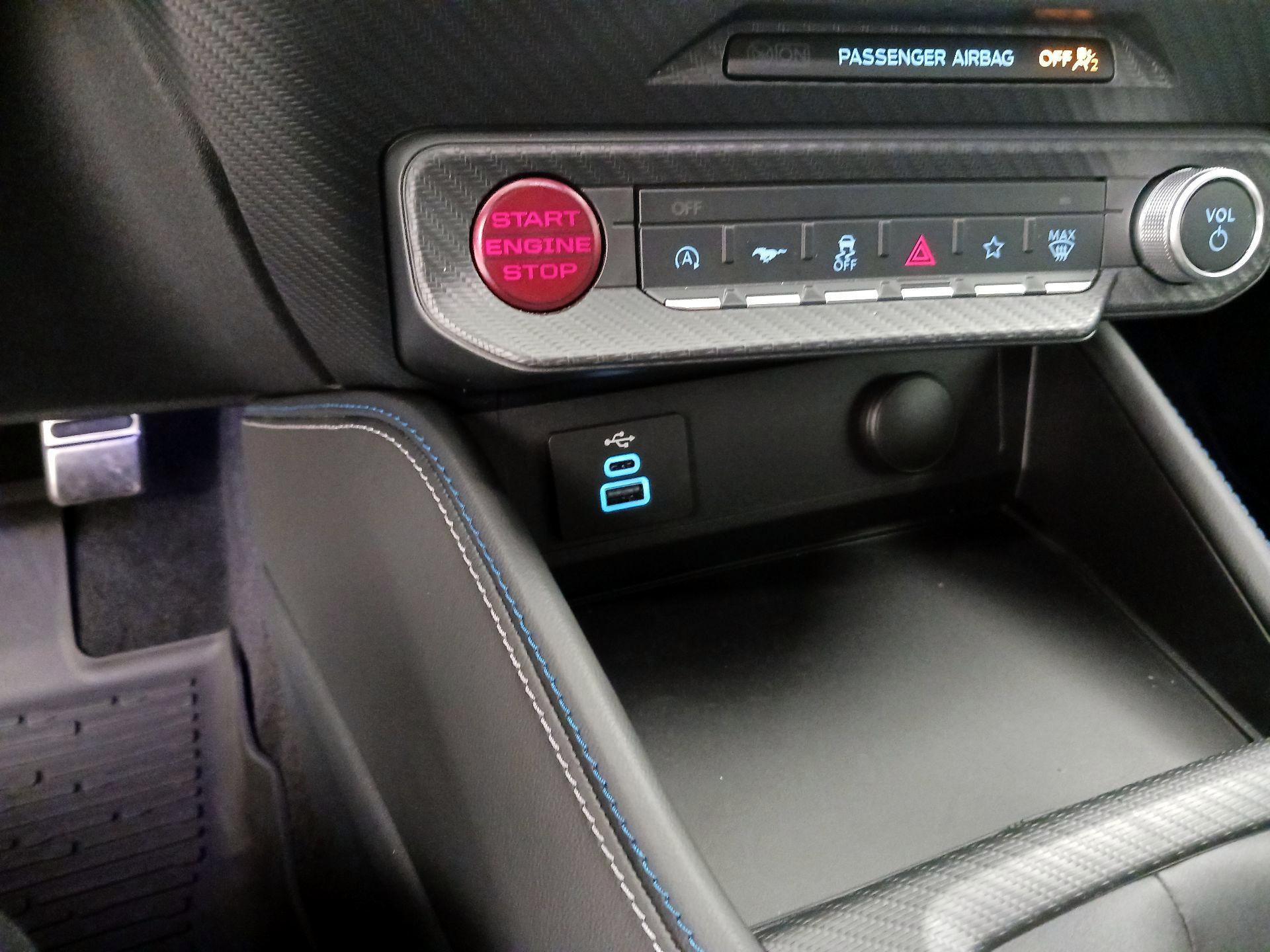 Thumbnail: 2025 Ford Mustang - 19